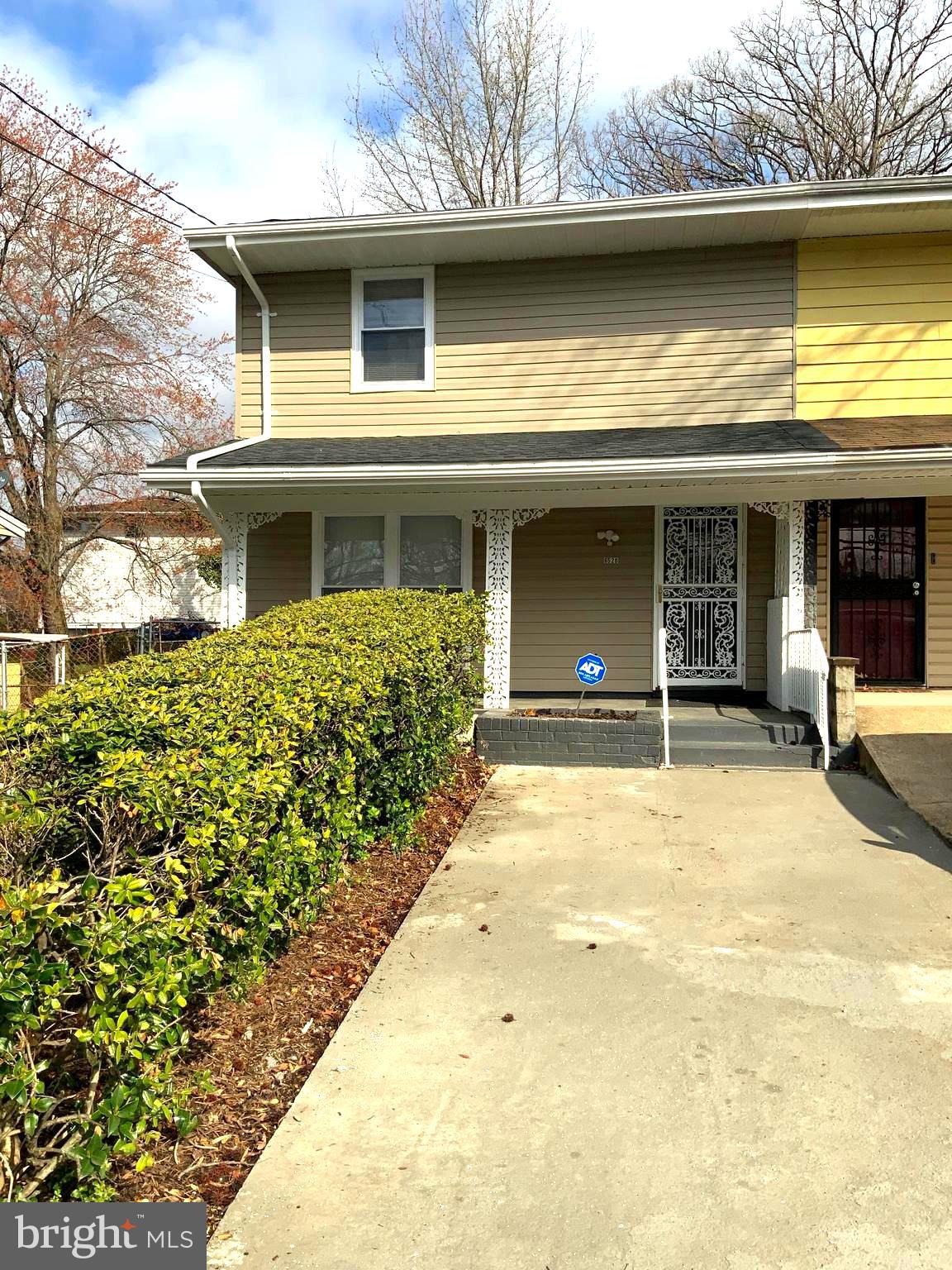 HOLLY PARK - Residential