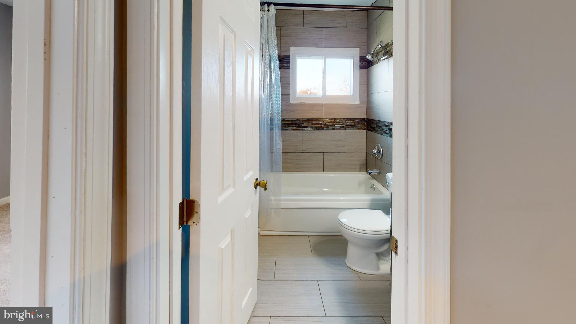 HOLLY PARK - Residential