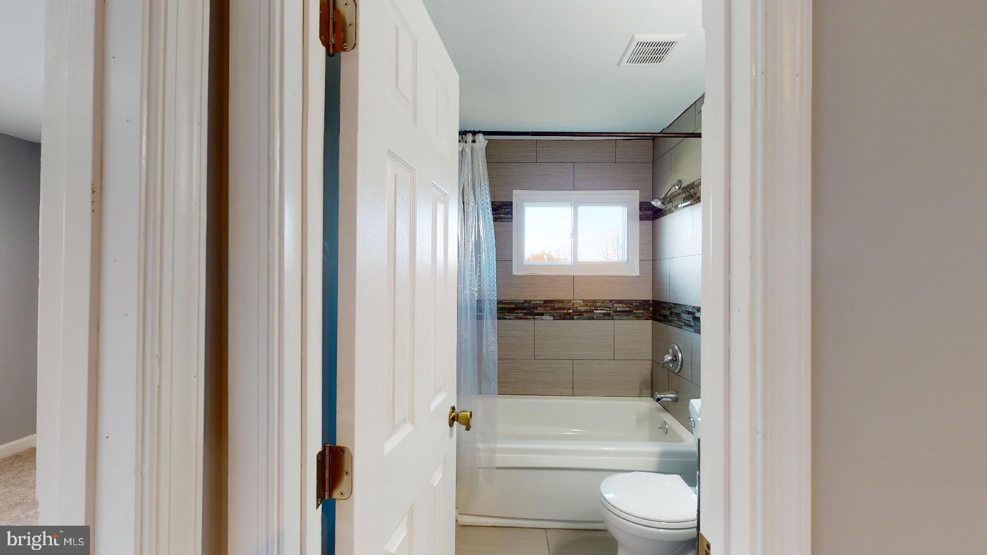 HOLLY PARK - Residential