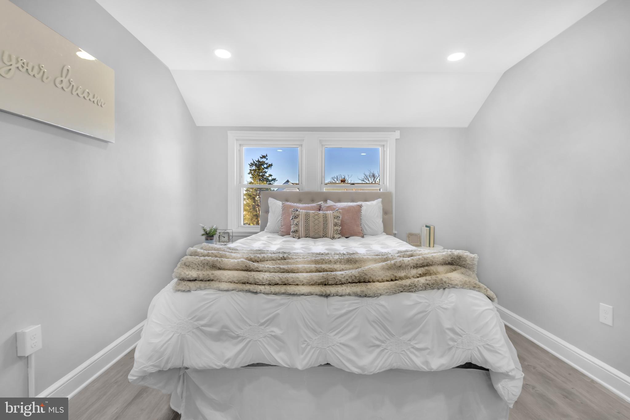 NEW NORTHWOOD - Residential