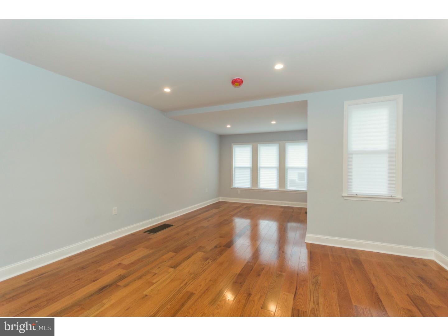 WEST OAK LANE - Residential