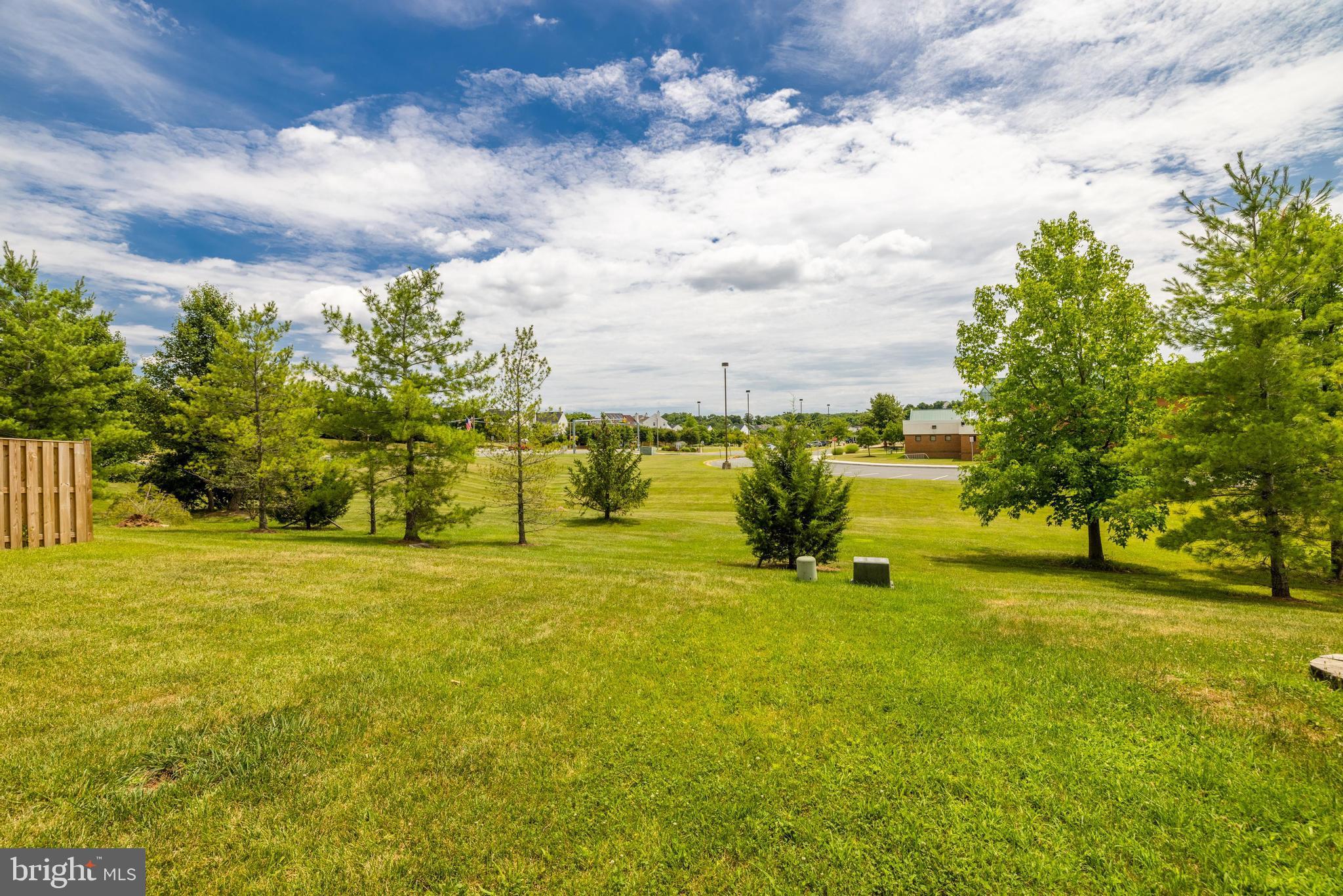 POTOMAC CROSSING - Residential