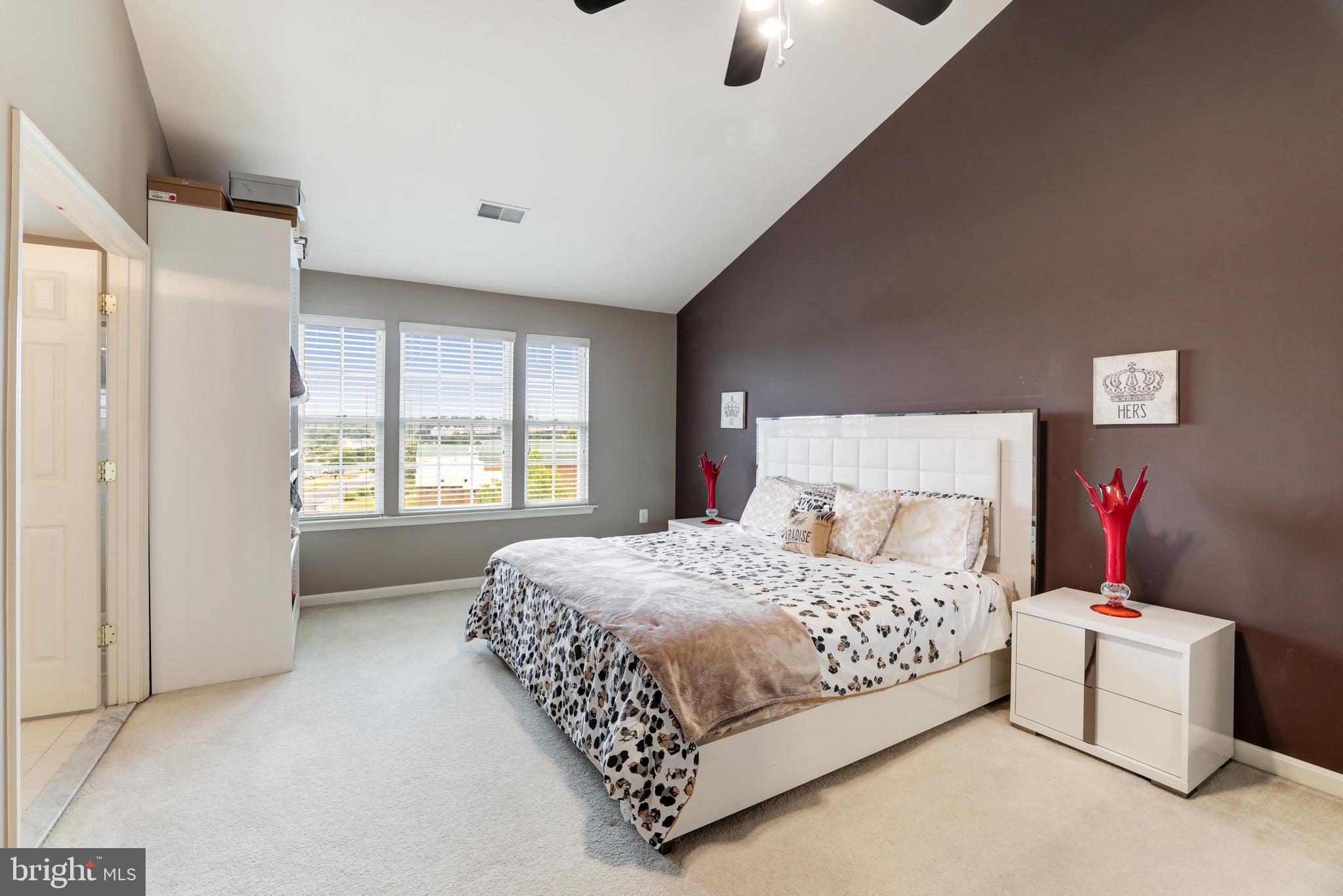 POTOMAC CROSSING - Residential