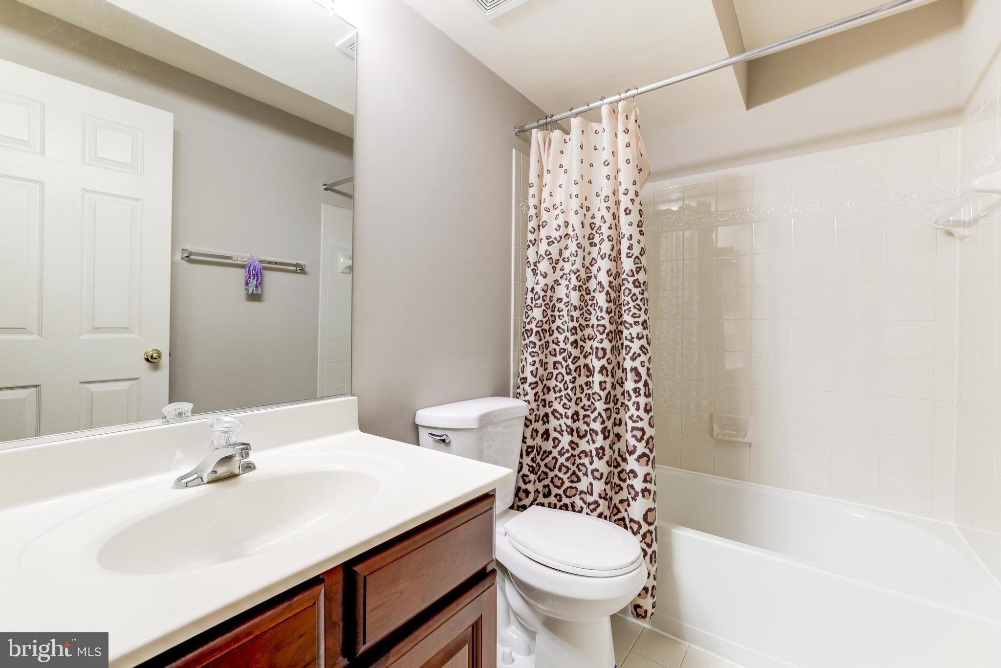 POTOMAC CROSSING - Residential