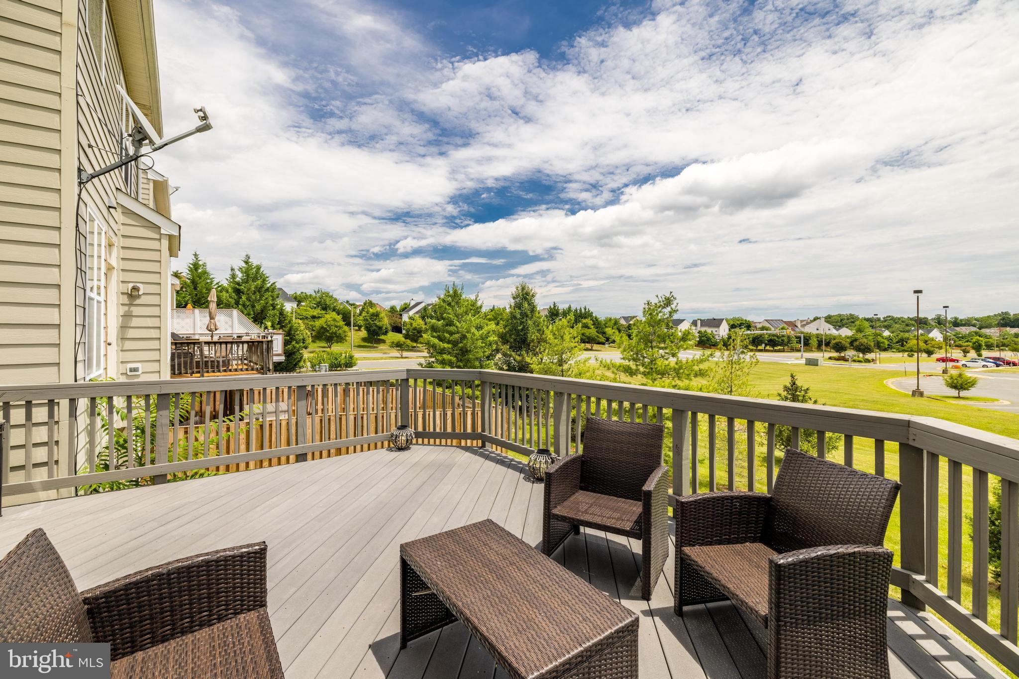 POTOMAC CROSSING - Residential