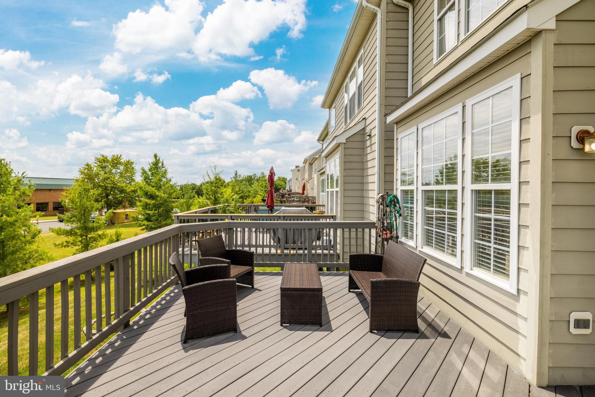 POTOMAC CROSSING - Residential