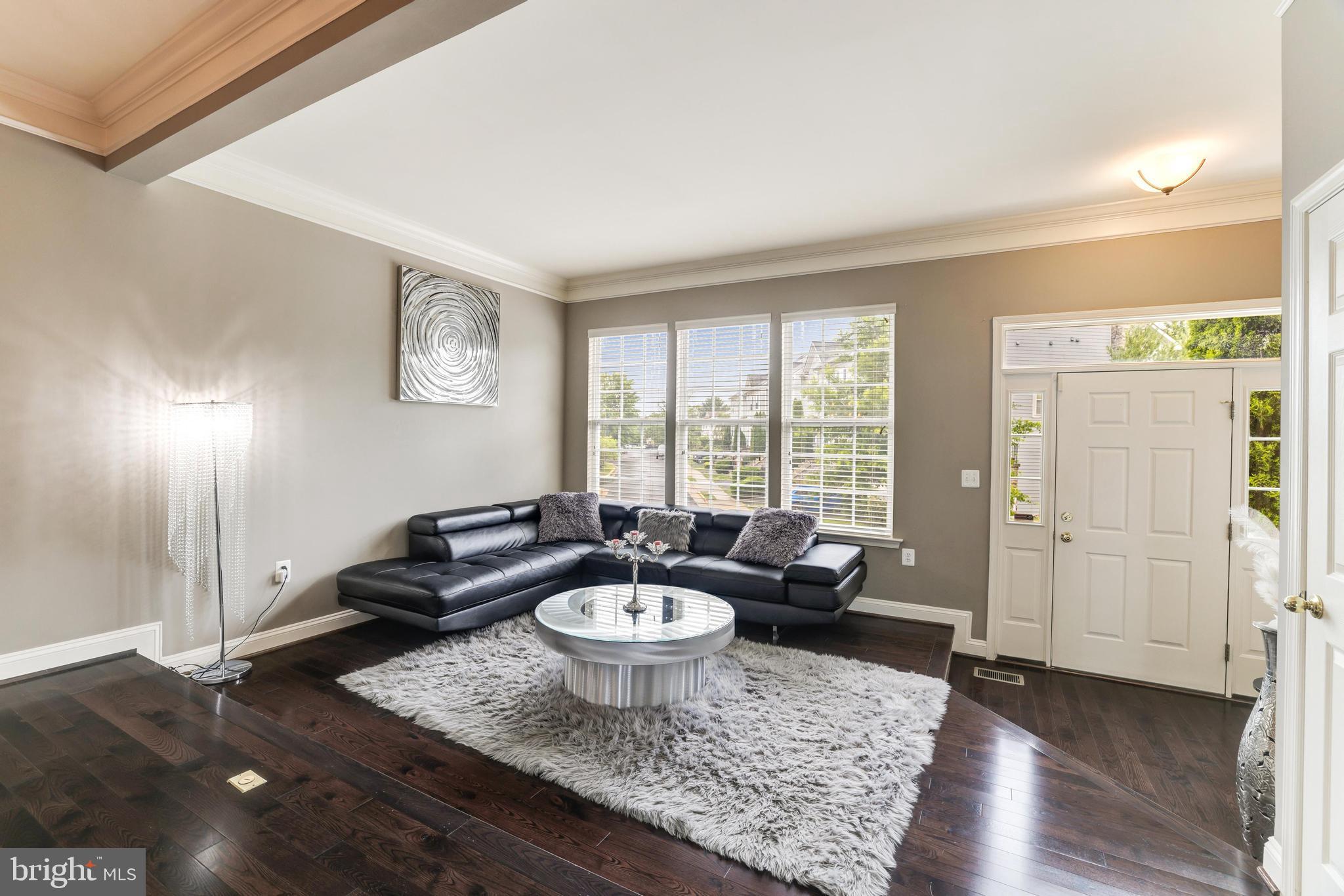 POTOMAC CROSSING - Residential