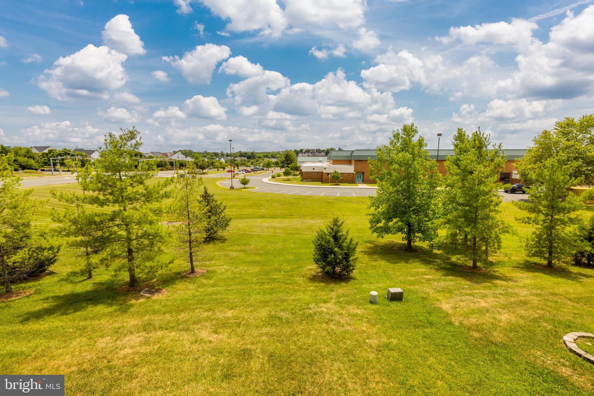 POTOMAC CROSSING - Residential