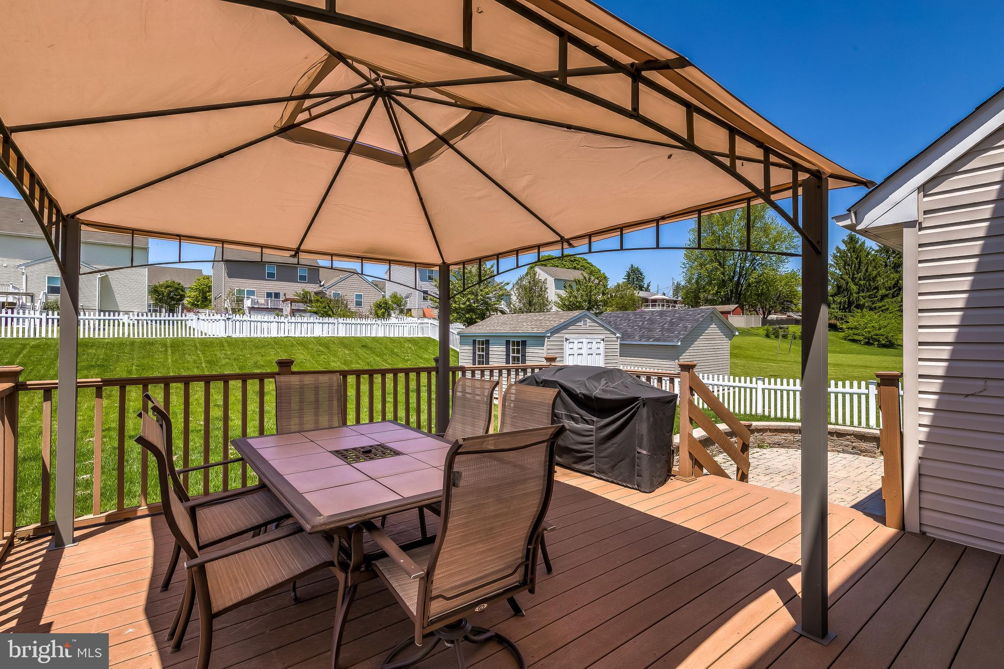 KOLLER POINTE - Residential