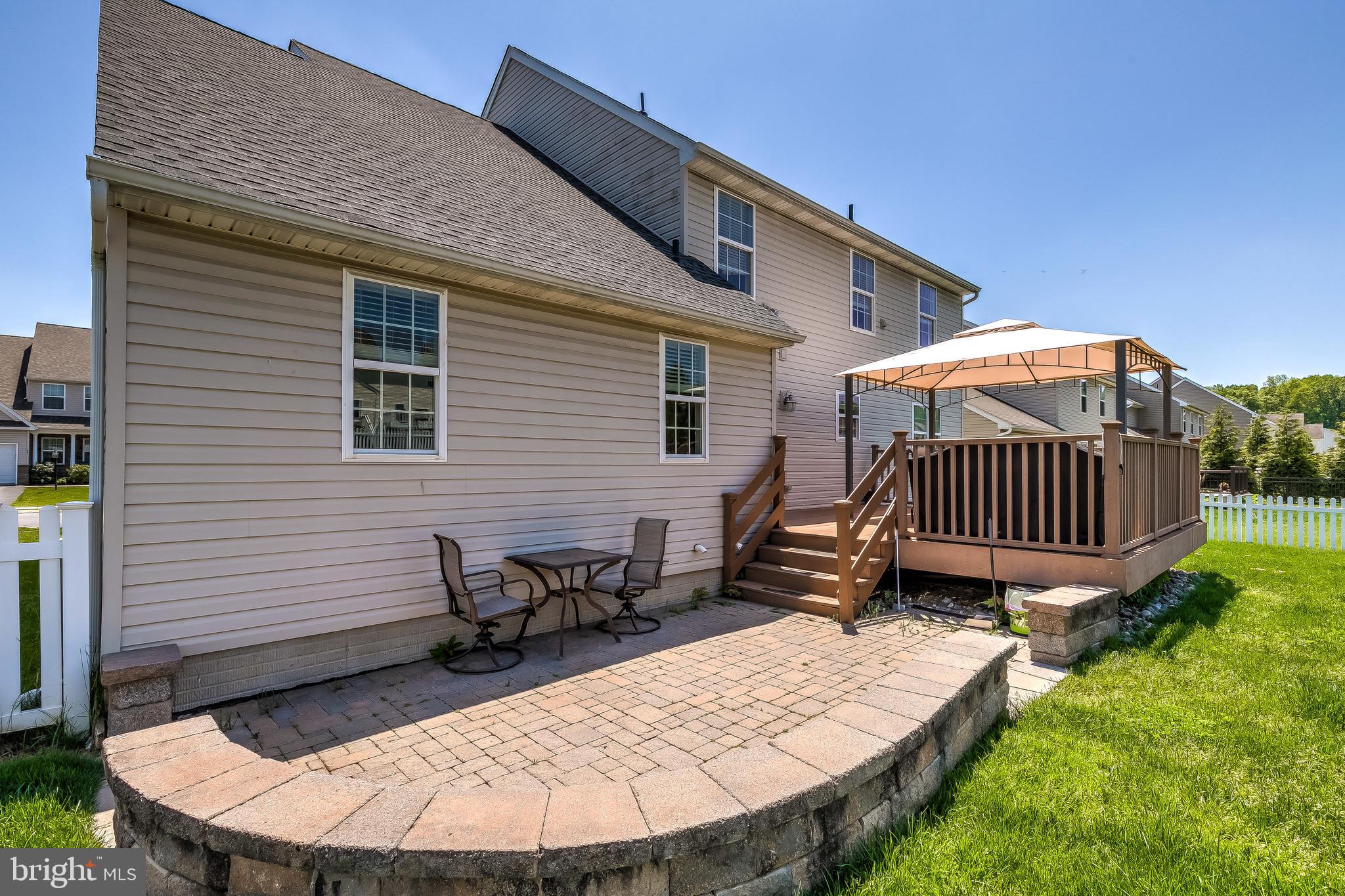 KOLLER POINTE - Residential