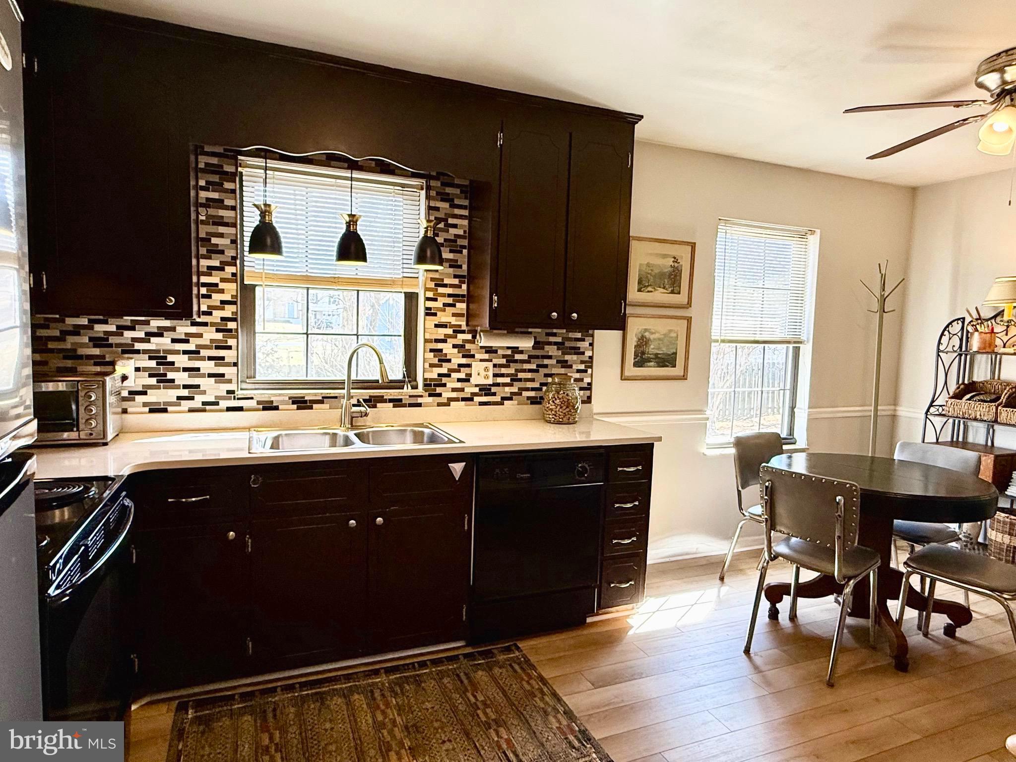 PIKE VIEW ACRES - Residential