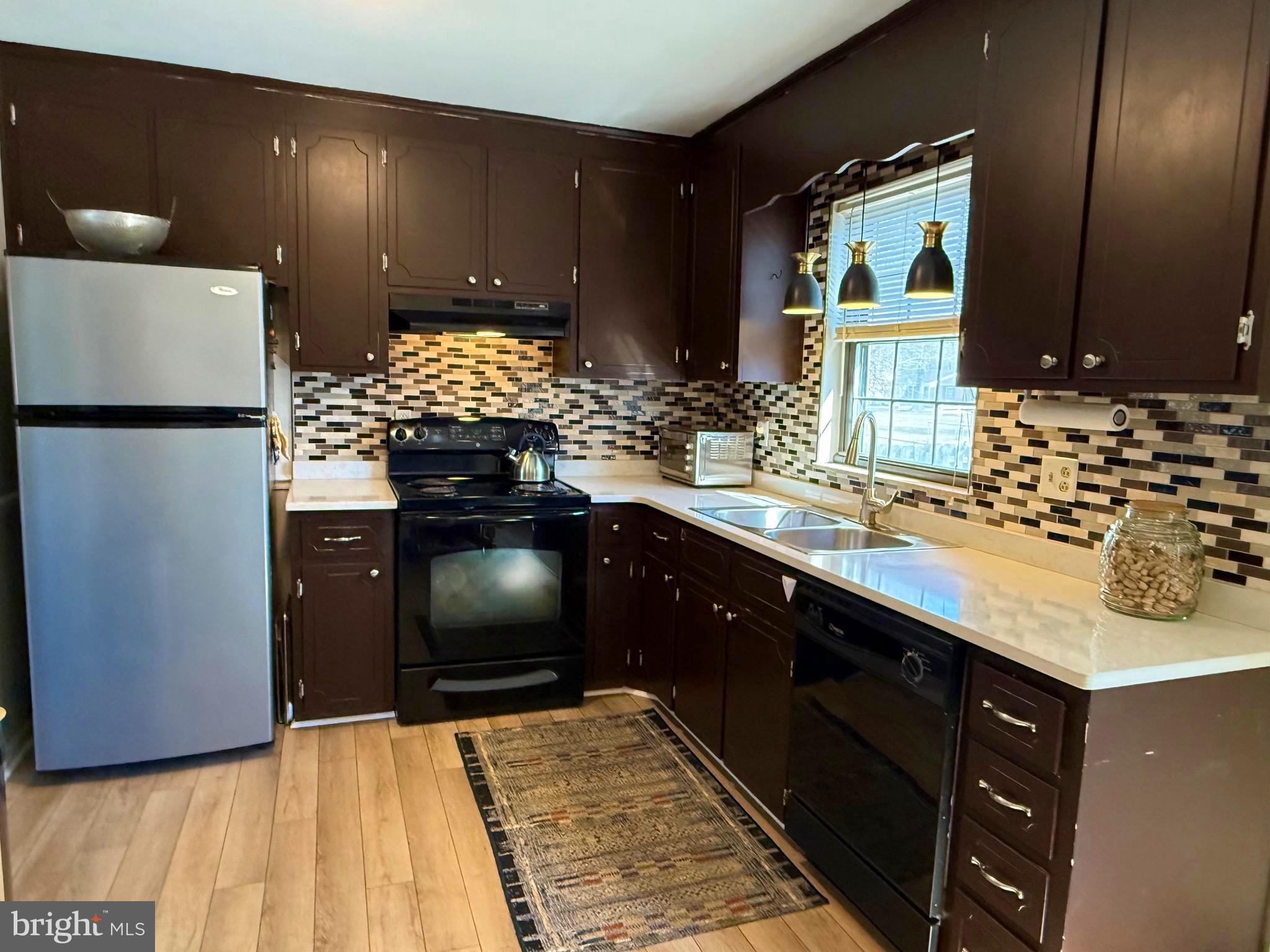 PIKE VIEW ACRES - Residential