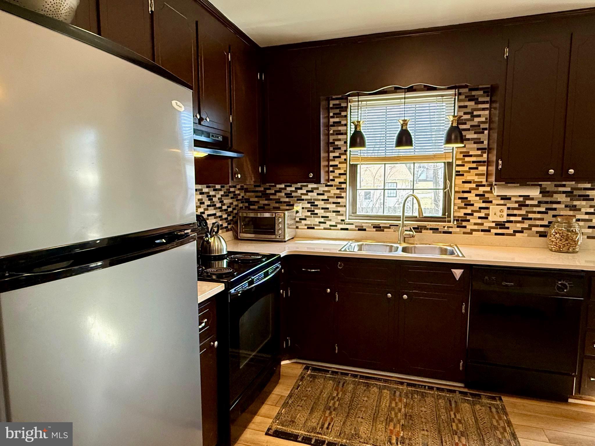 PIKE VIEW ACRES - Residential