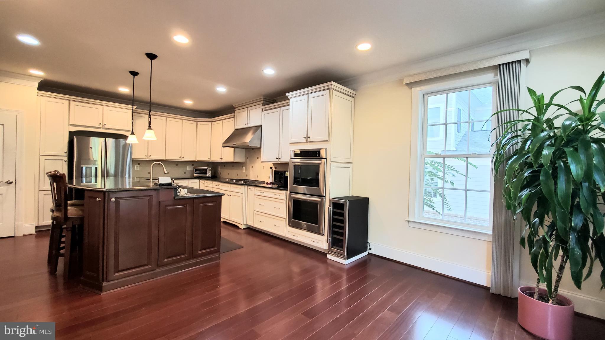 RESERVE AT STONE HILL - Residential Lease