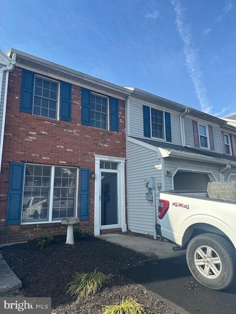 BROOKFIELD - Residential