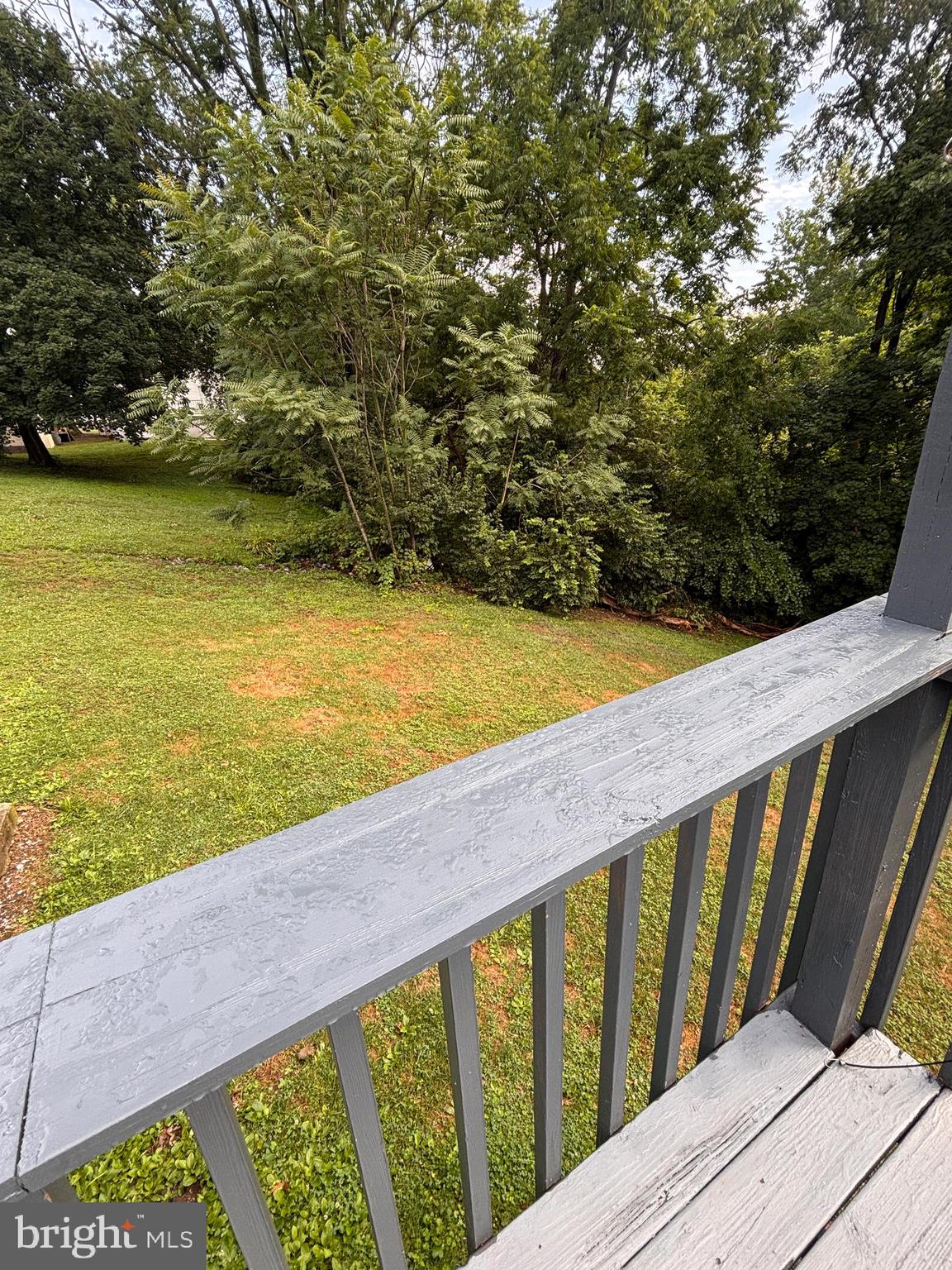 8 E PEARL DRIVE