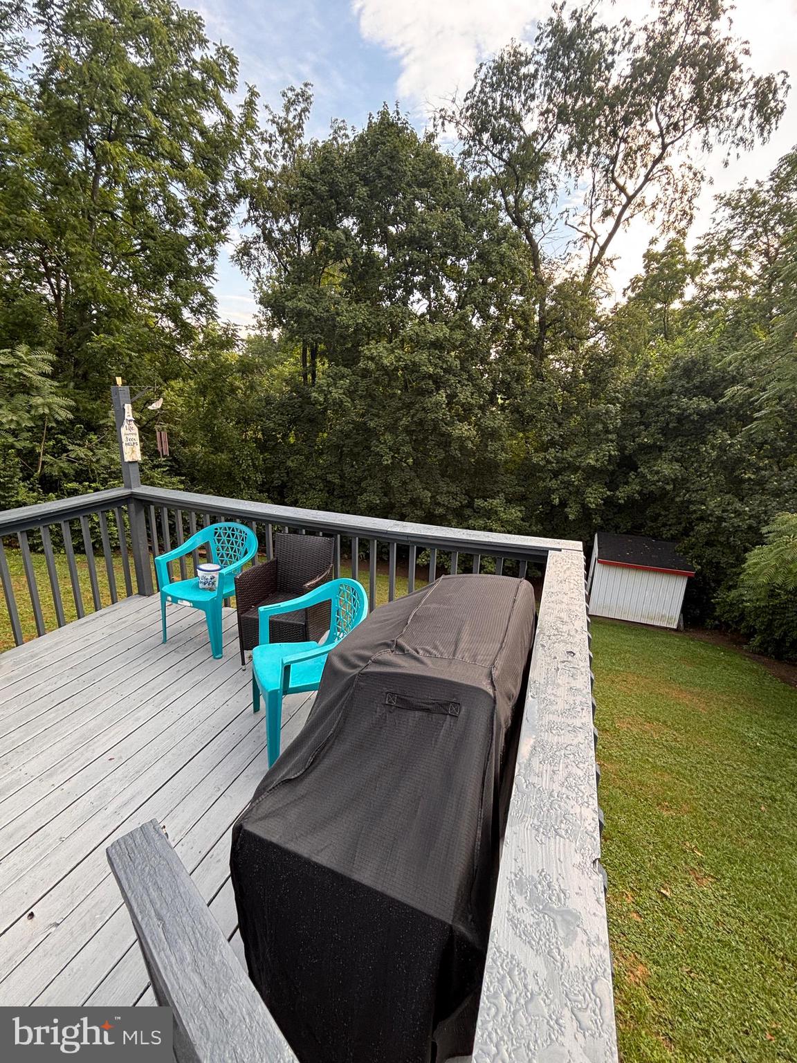 8 E PEARL DRIVE