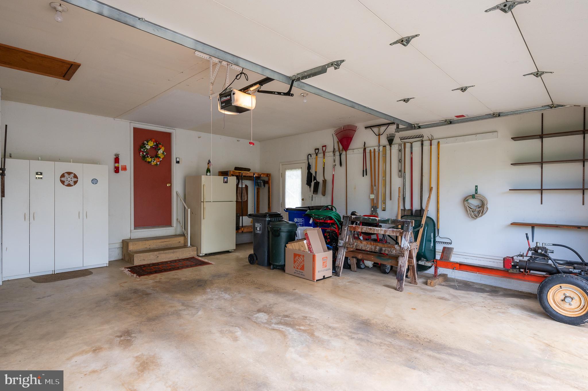 PLEASANT VIEW FARMS - Residential