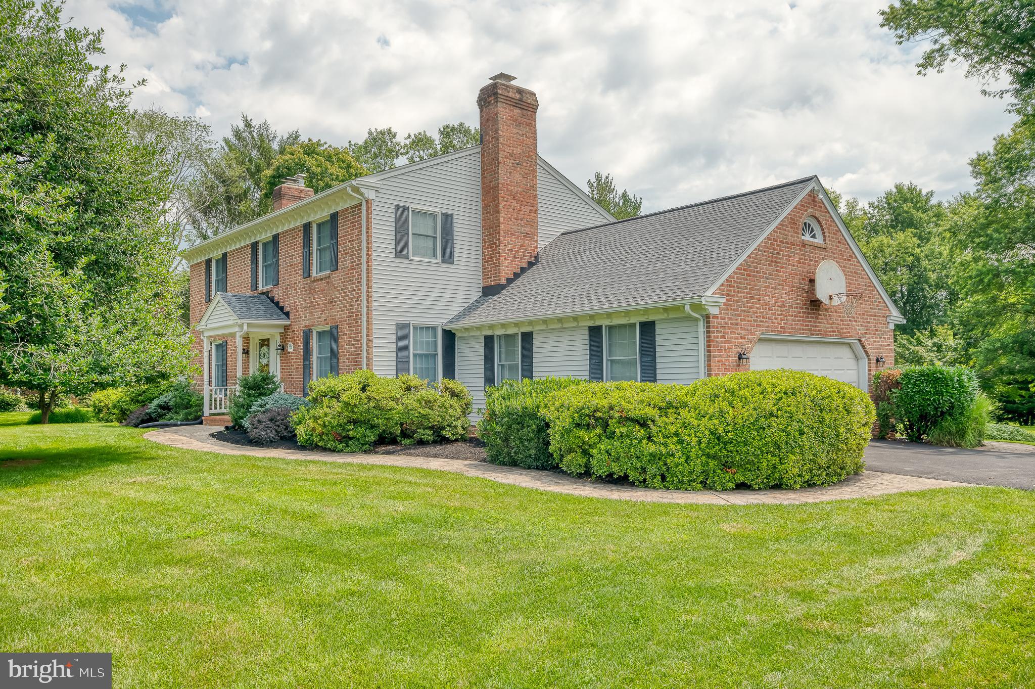 PLEASANT VIEW FARMS - Residential