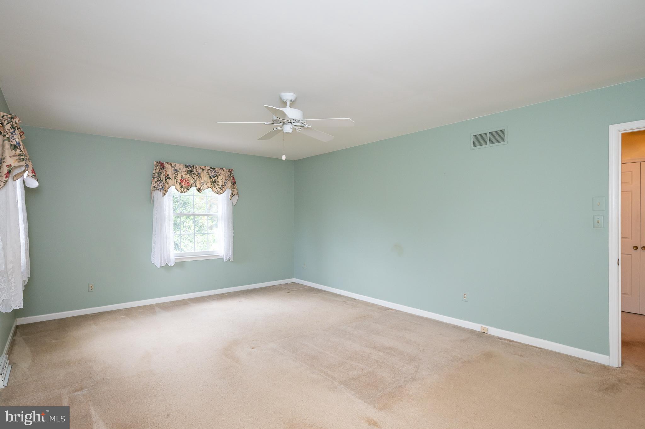 PLEASANT VIEW FARMS - Residential