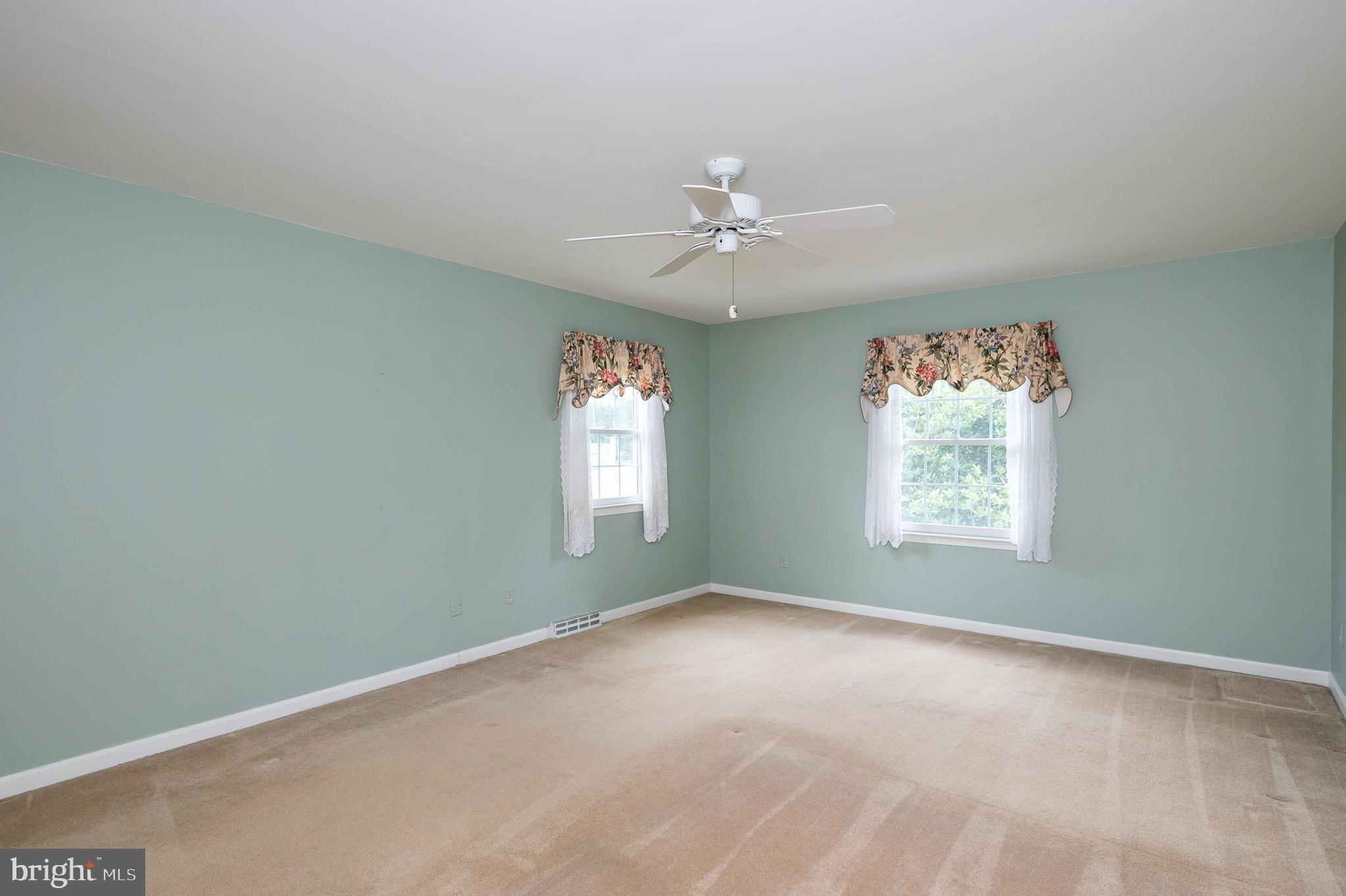 PLEASANT VIEW FARMS - Residential