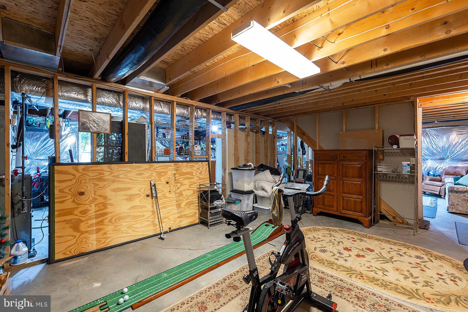 MCGUIRE HILLS - Residential