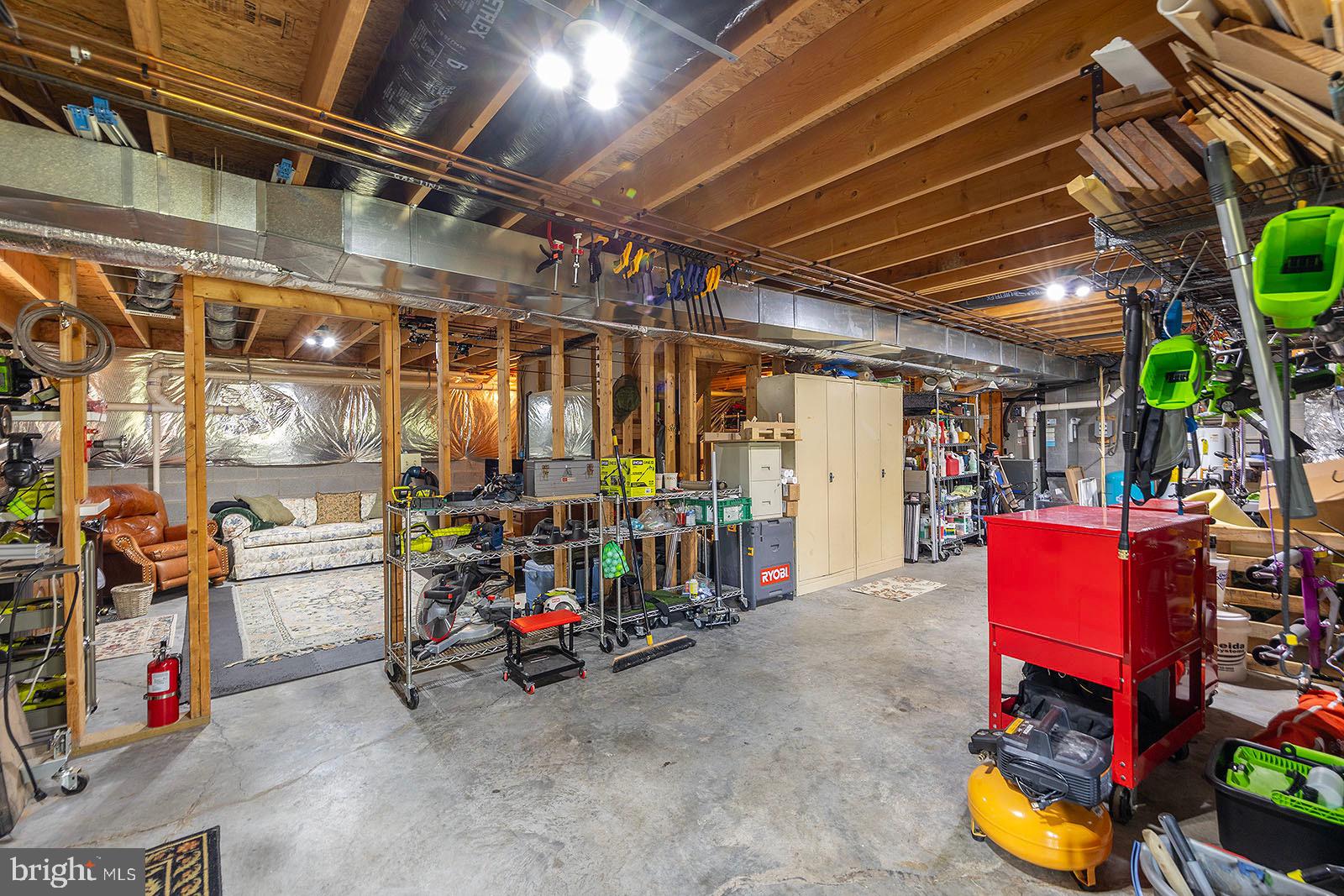 MCGUIRE HILLS - Residential