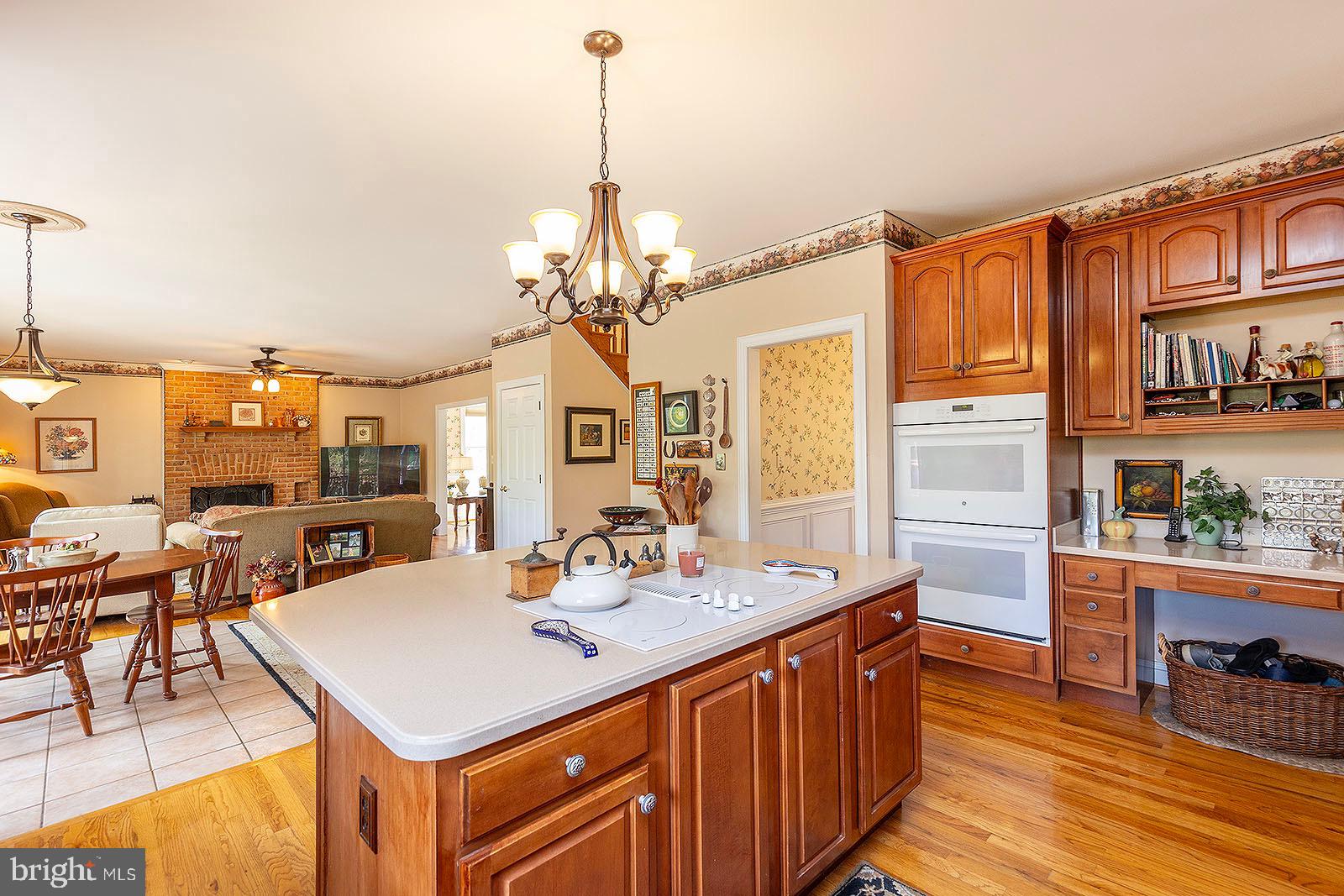 MCGUIRE HILLS - Residential