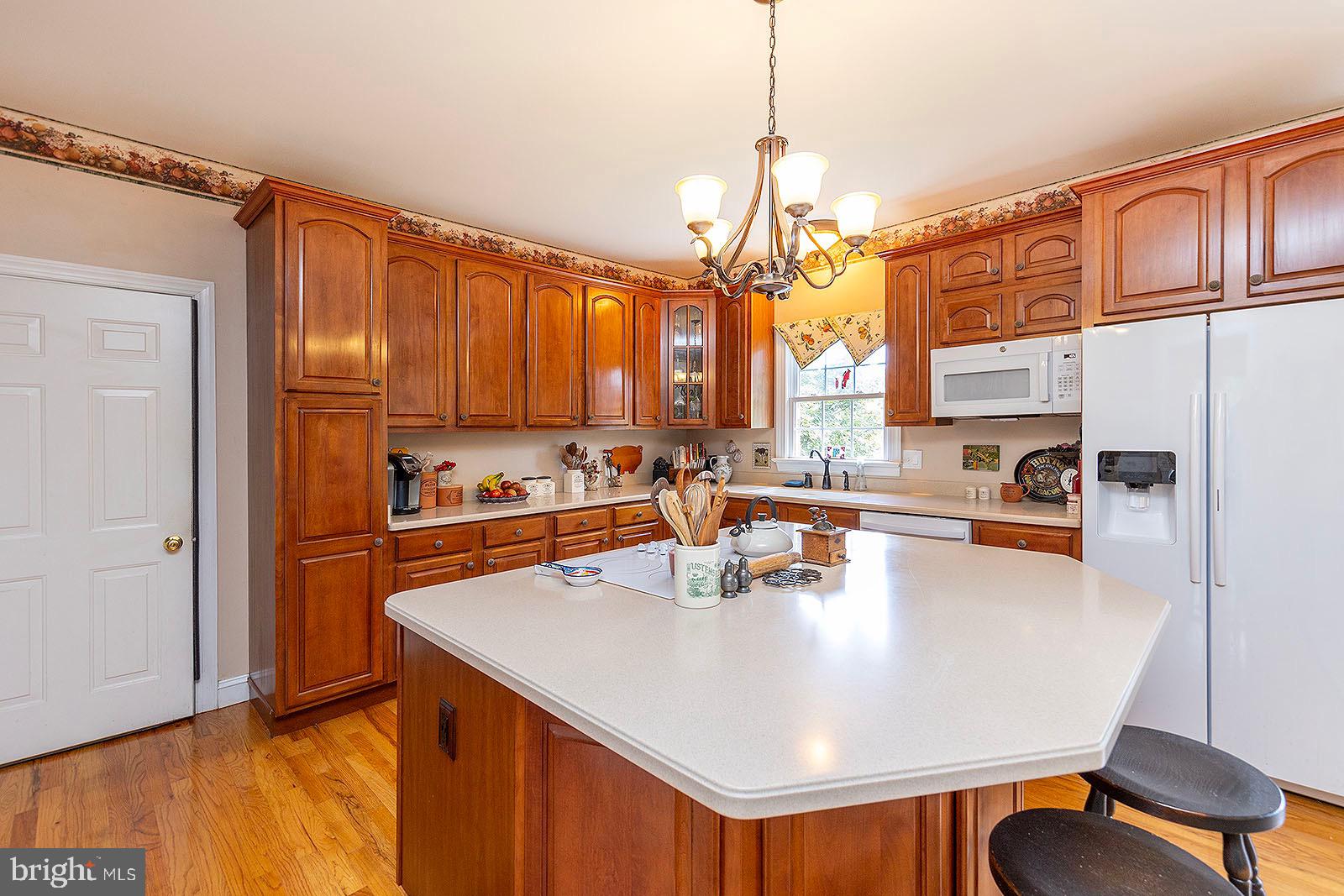 MCGUIRE HILLS - Residential