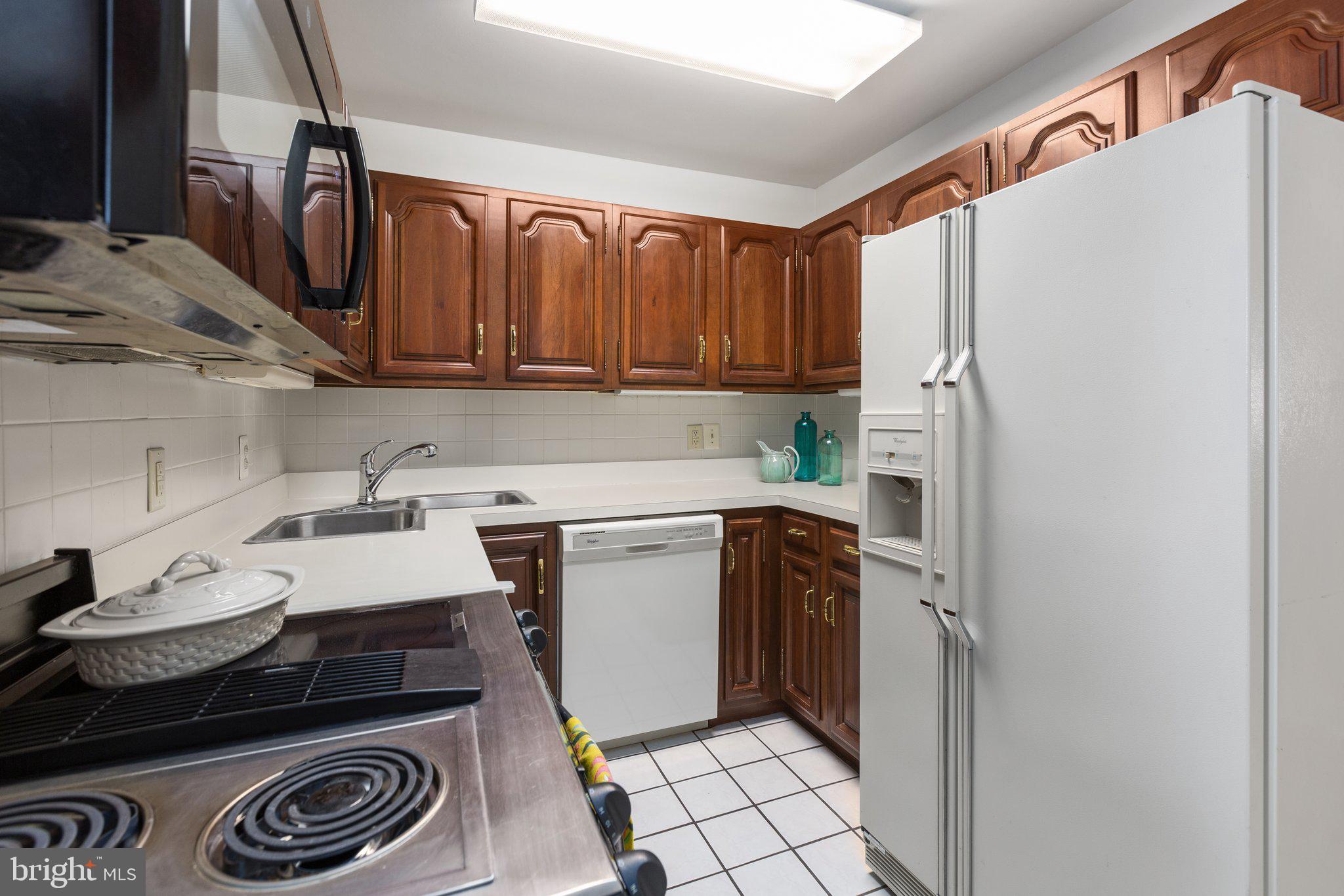 TRENCH HILL CONDOMINIUMS - Residential