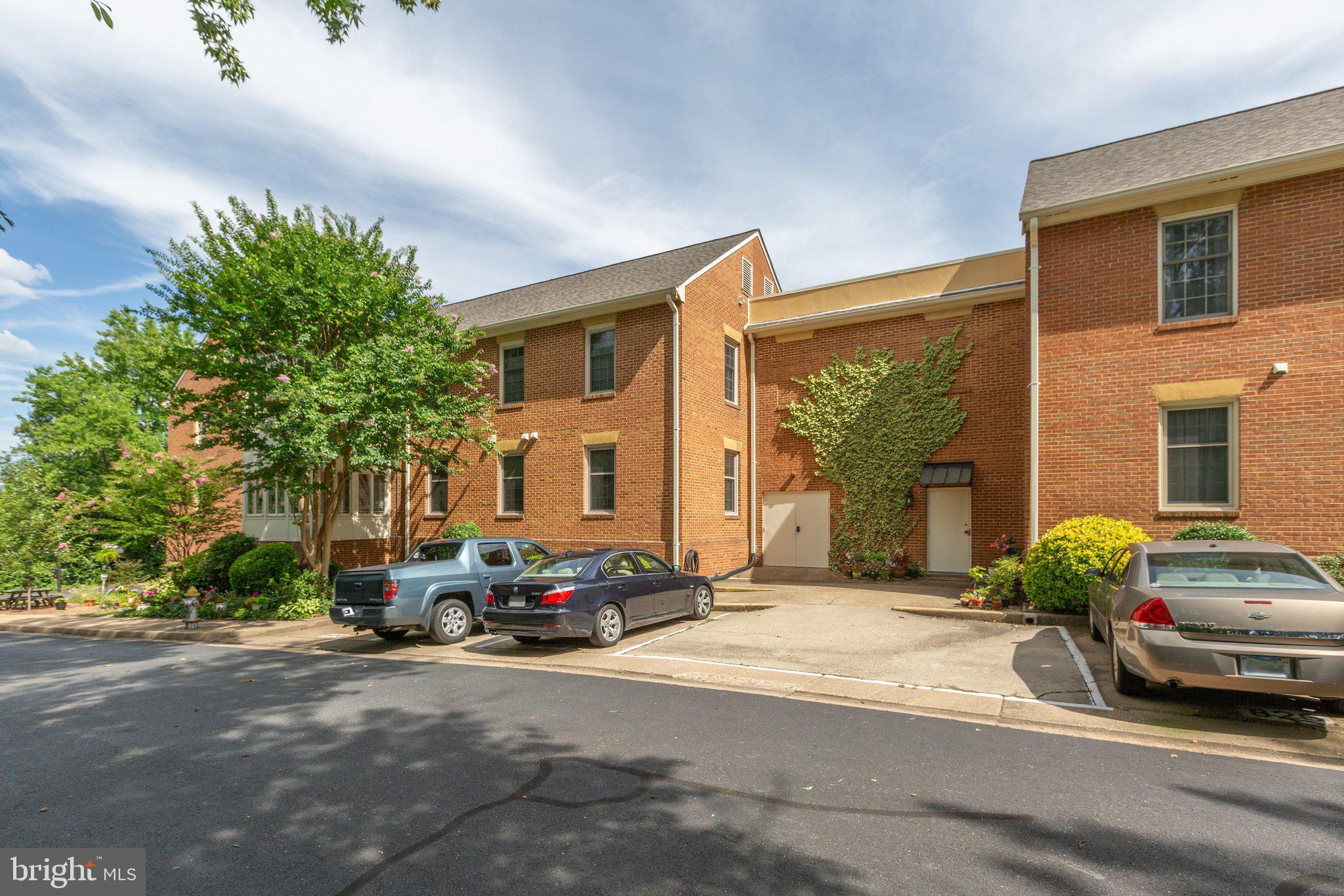 TRENCH HILL CONDOMINIUMS - Residential