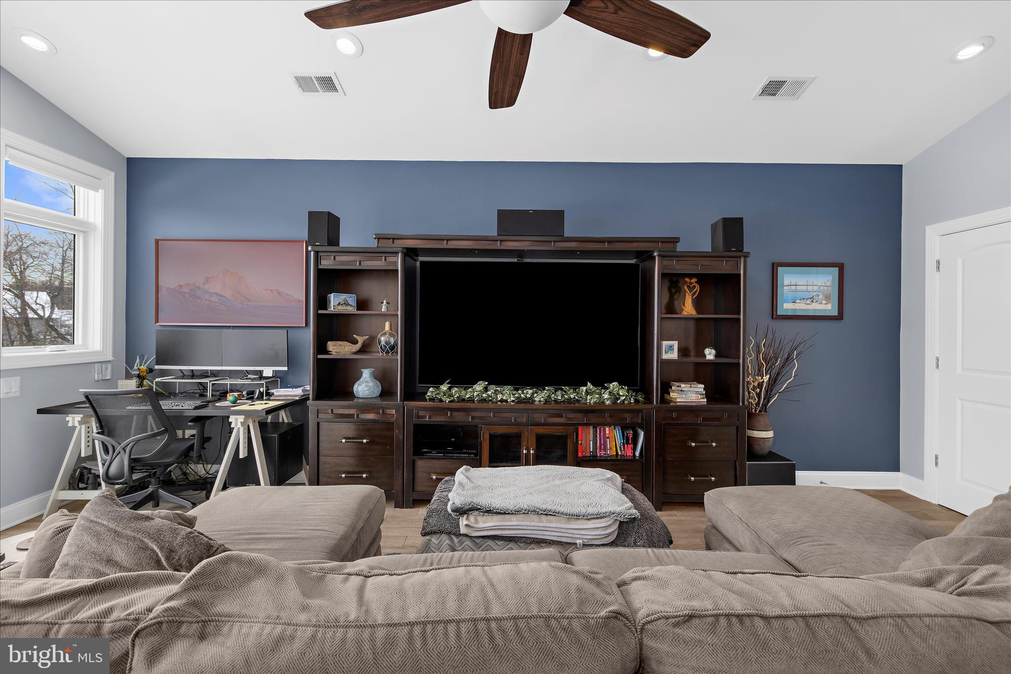 BELHAVEN BEACH - Residential