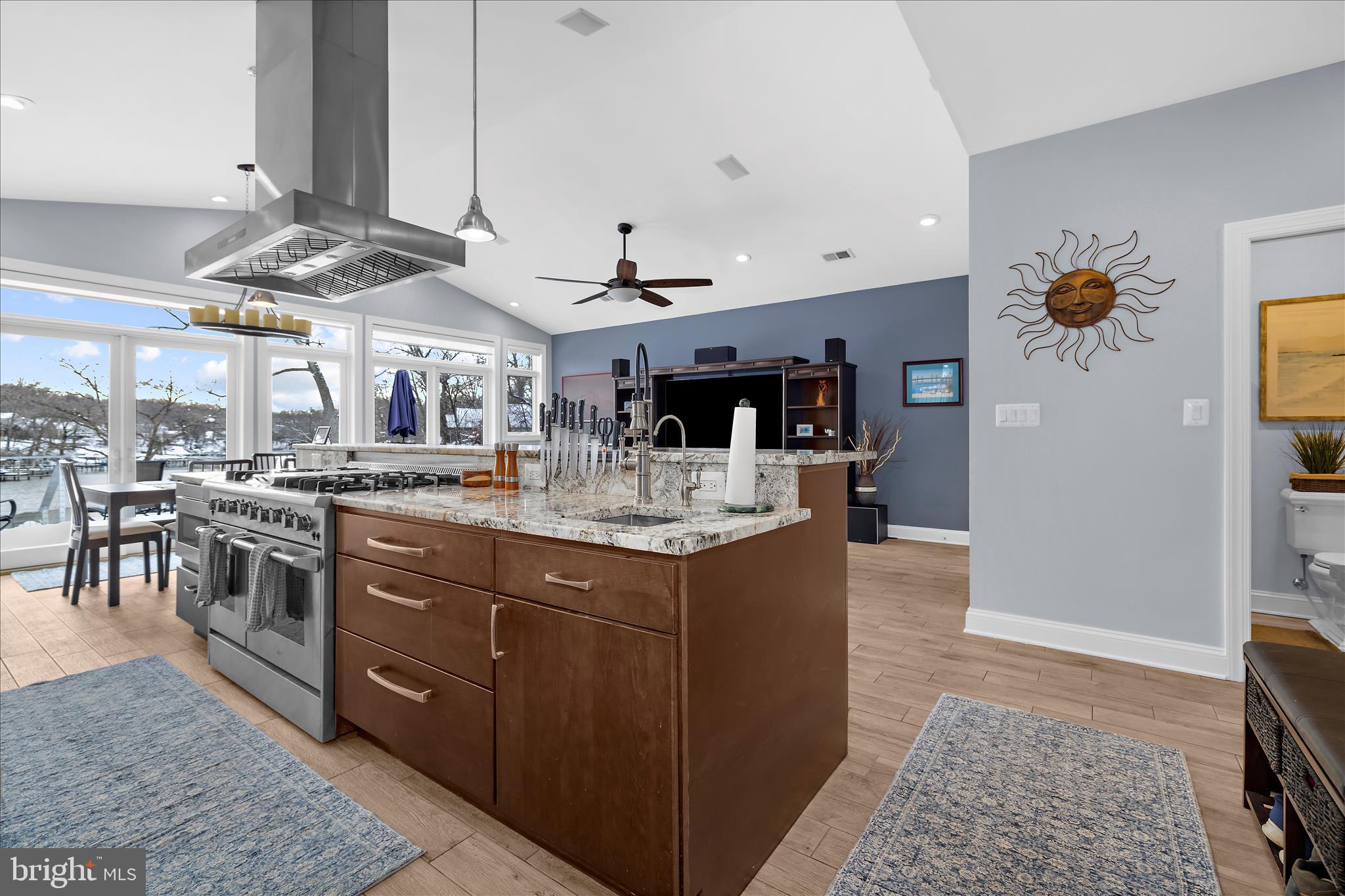 BELHAVEN BEACH - Residential