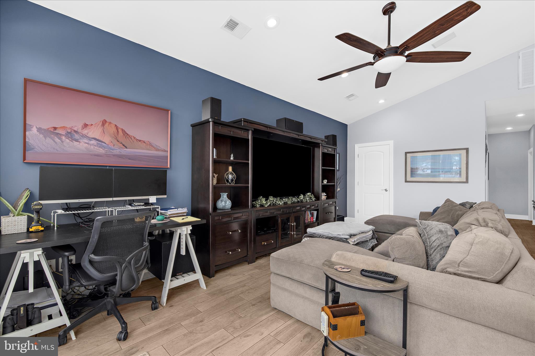 BELHAVEN BEACH - Residential