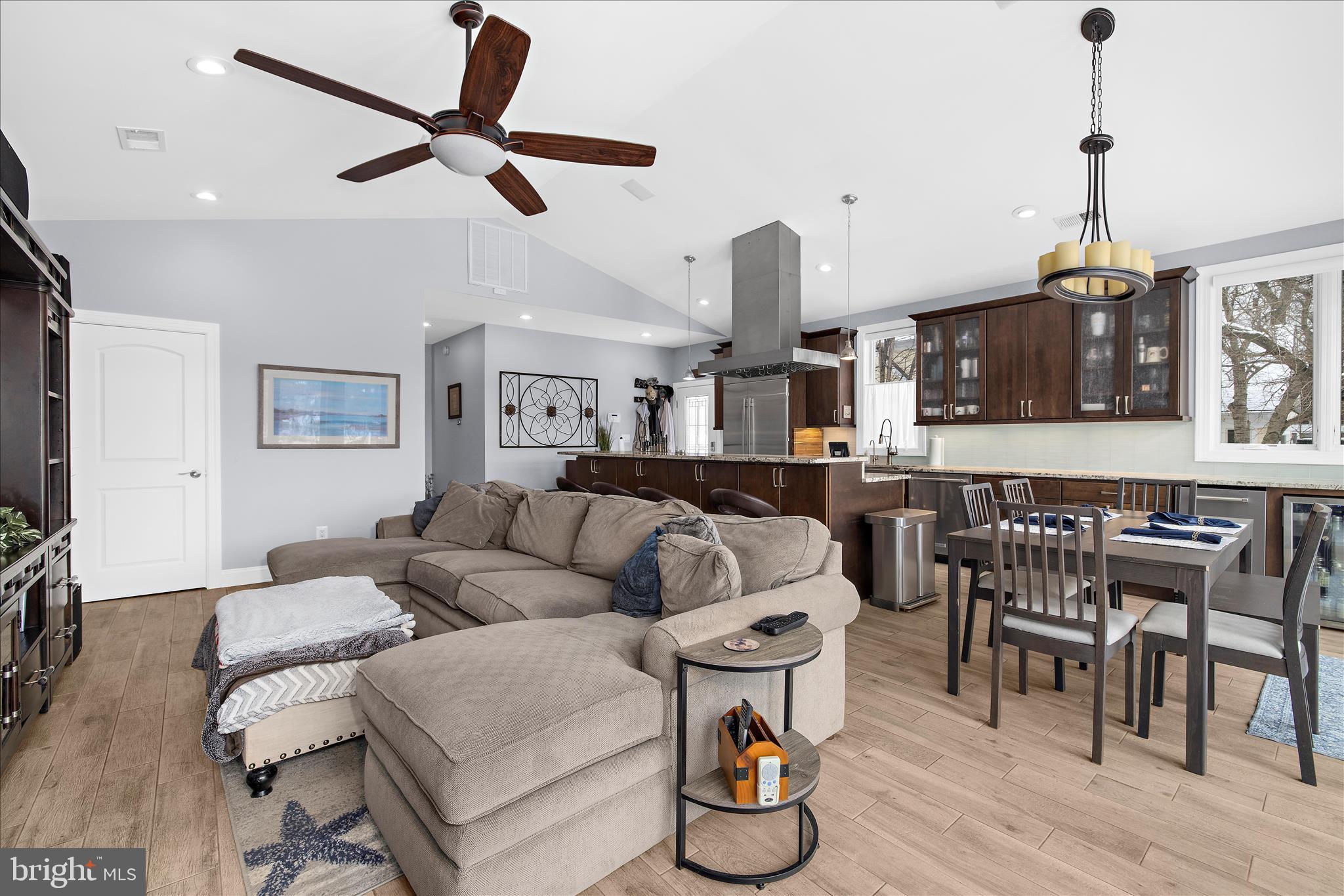 BELHAVEN BEACH - Residential