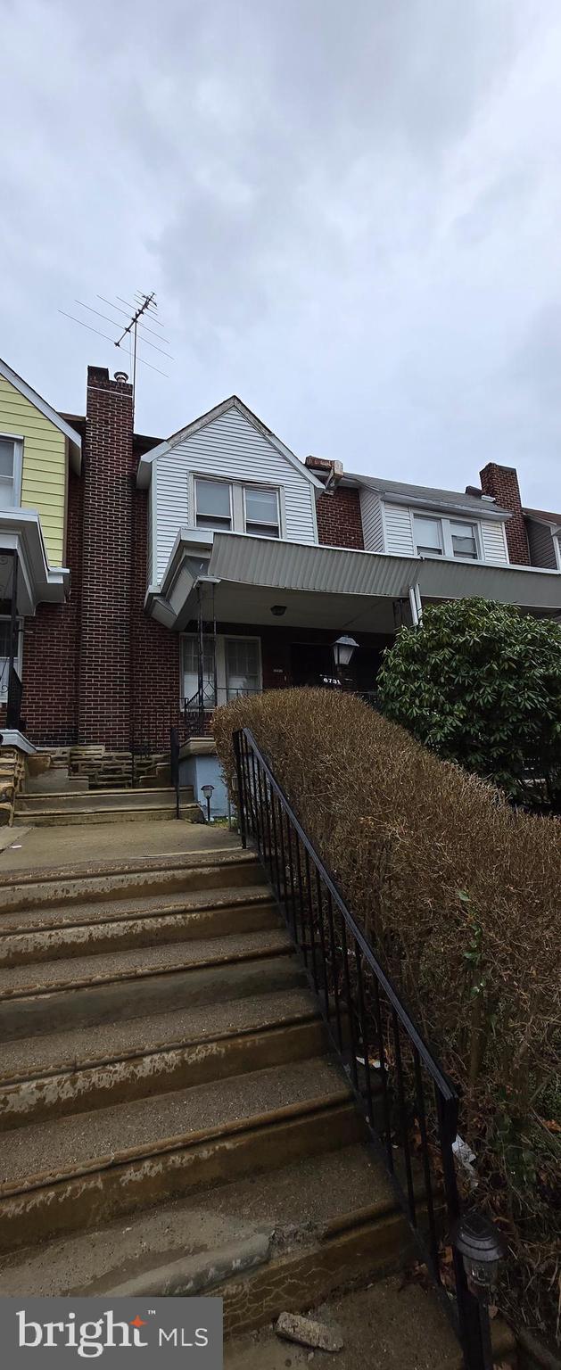 EAST OAK LANE - Residential