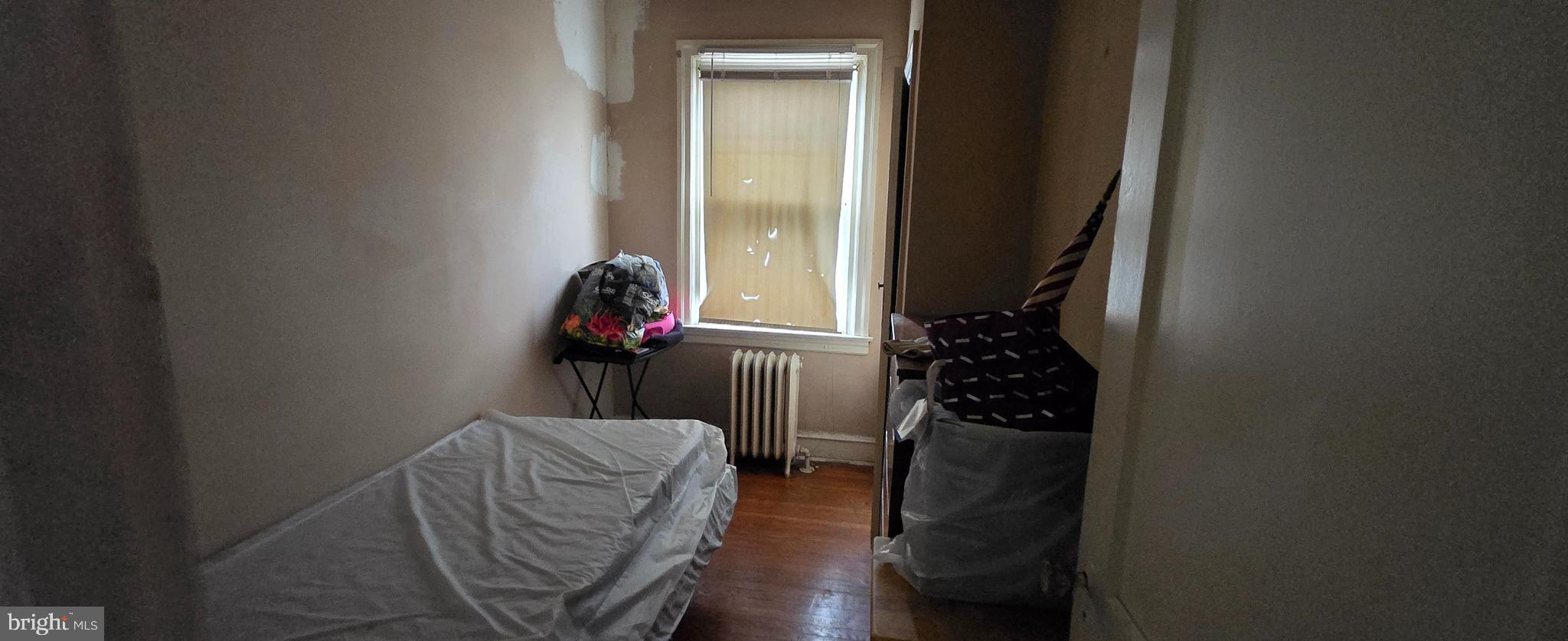 EAST OAK LANE - Residential