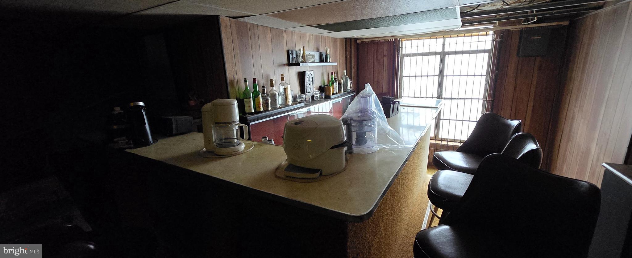 EAST OAK LANE - Residential