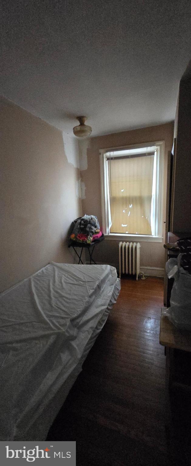 EAST OAK LANE - Residential