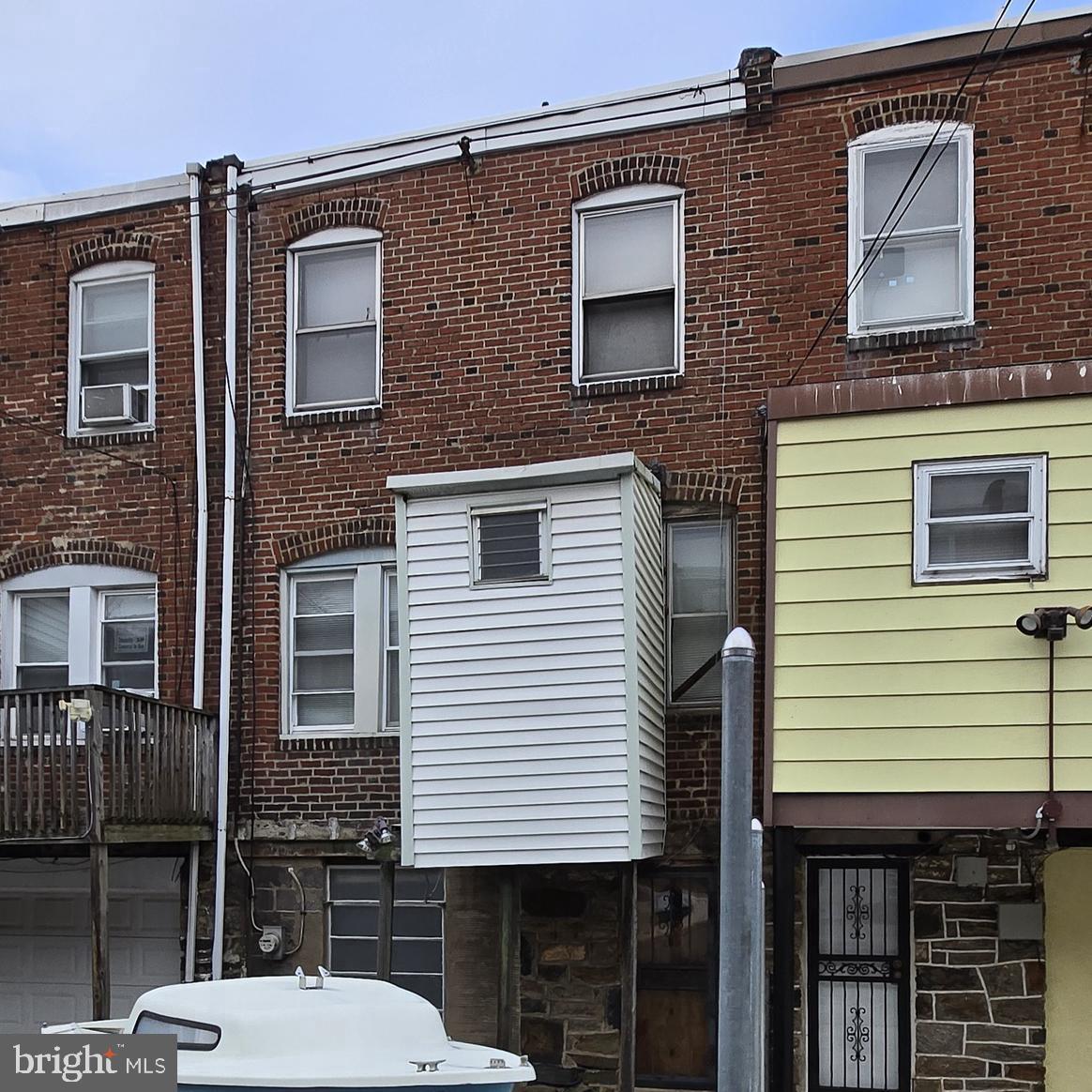 EAST OAK LANE - Residential