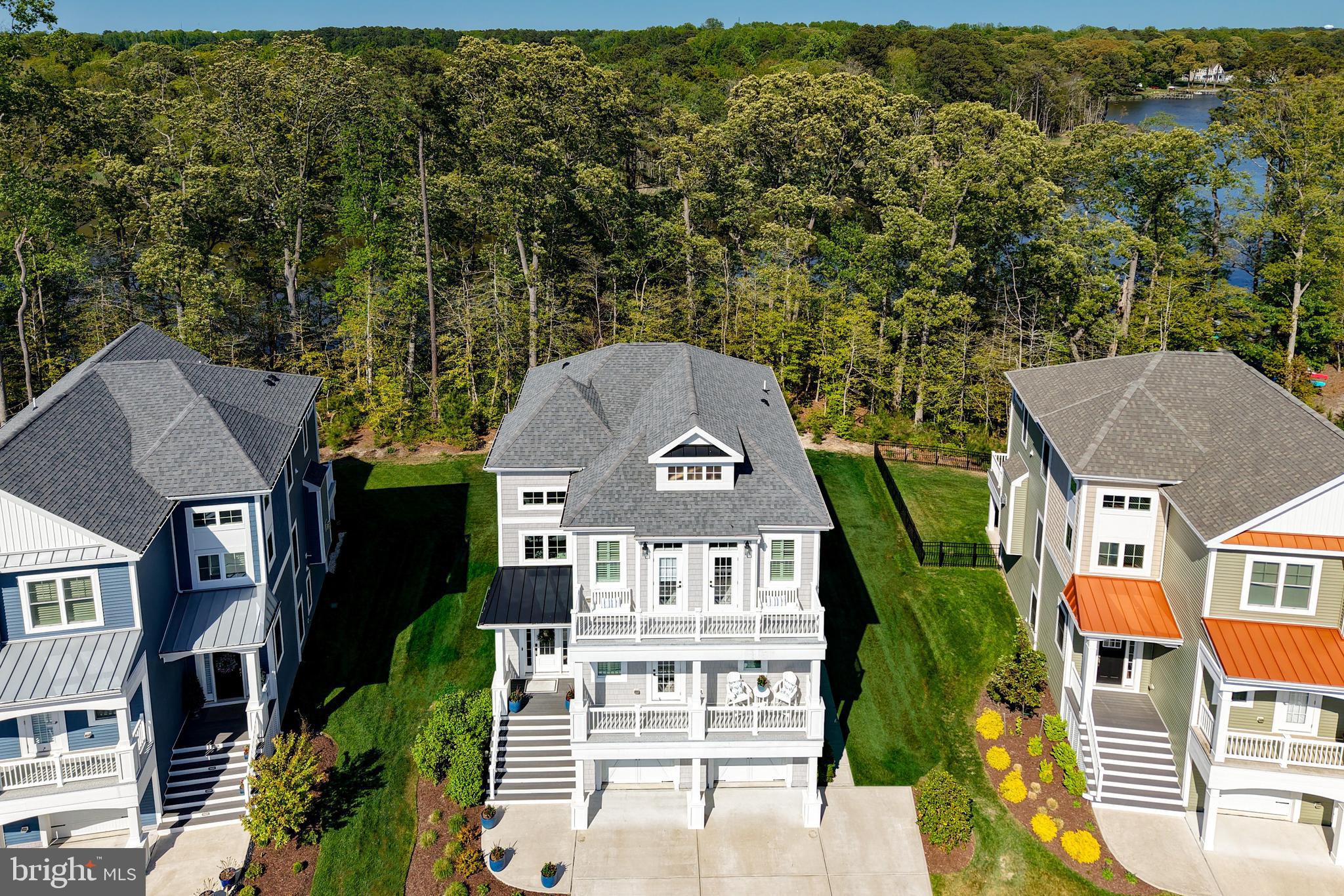 34285 AMELIAS LANDING