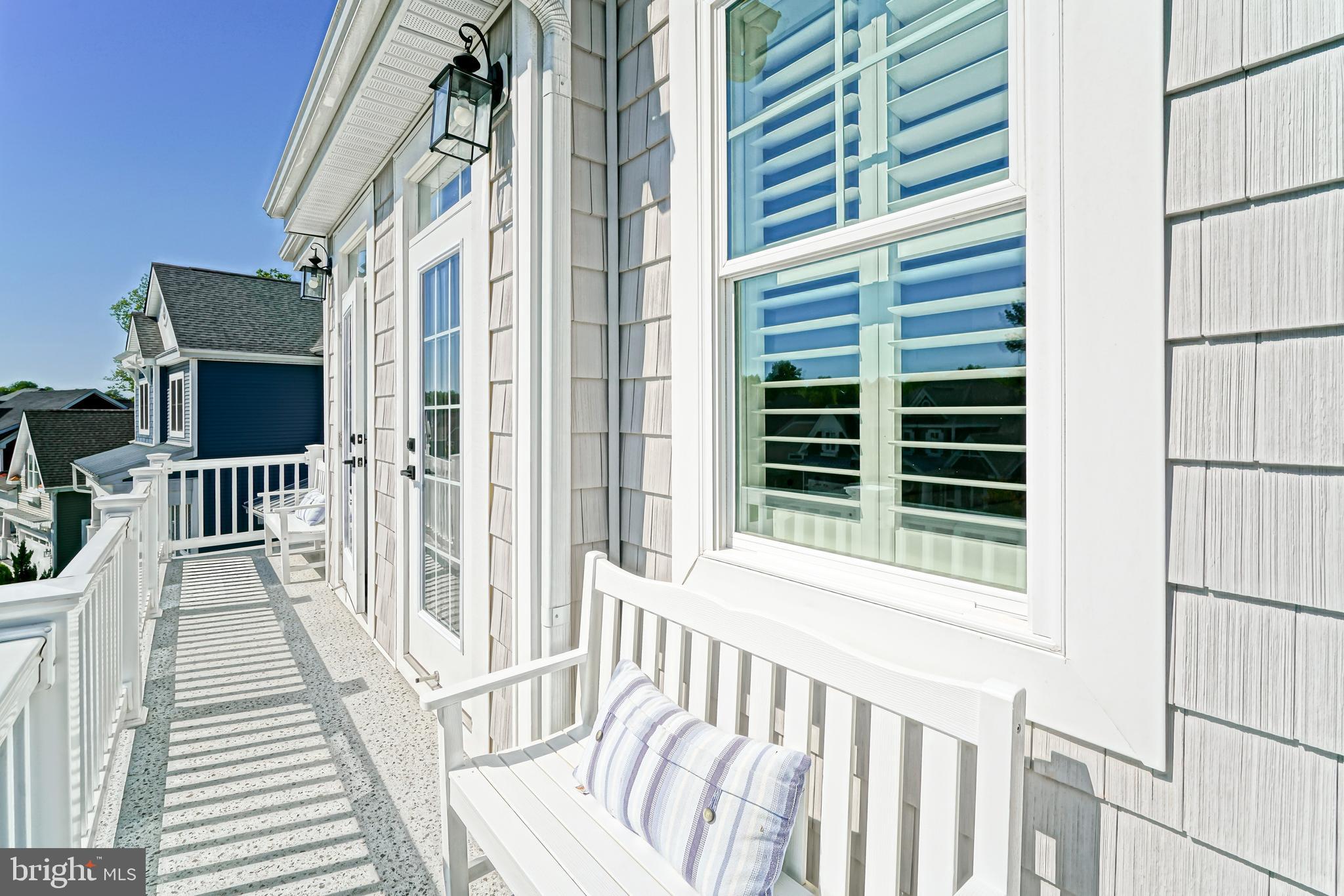 TIDEWATER LANDING - Residential