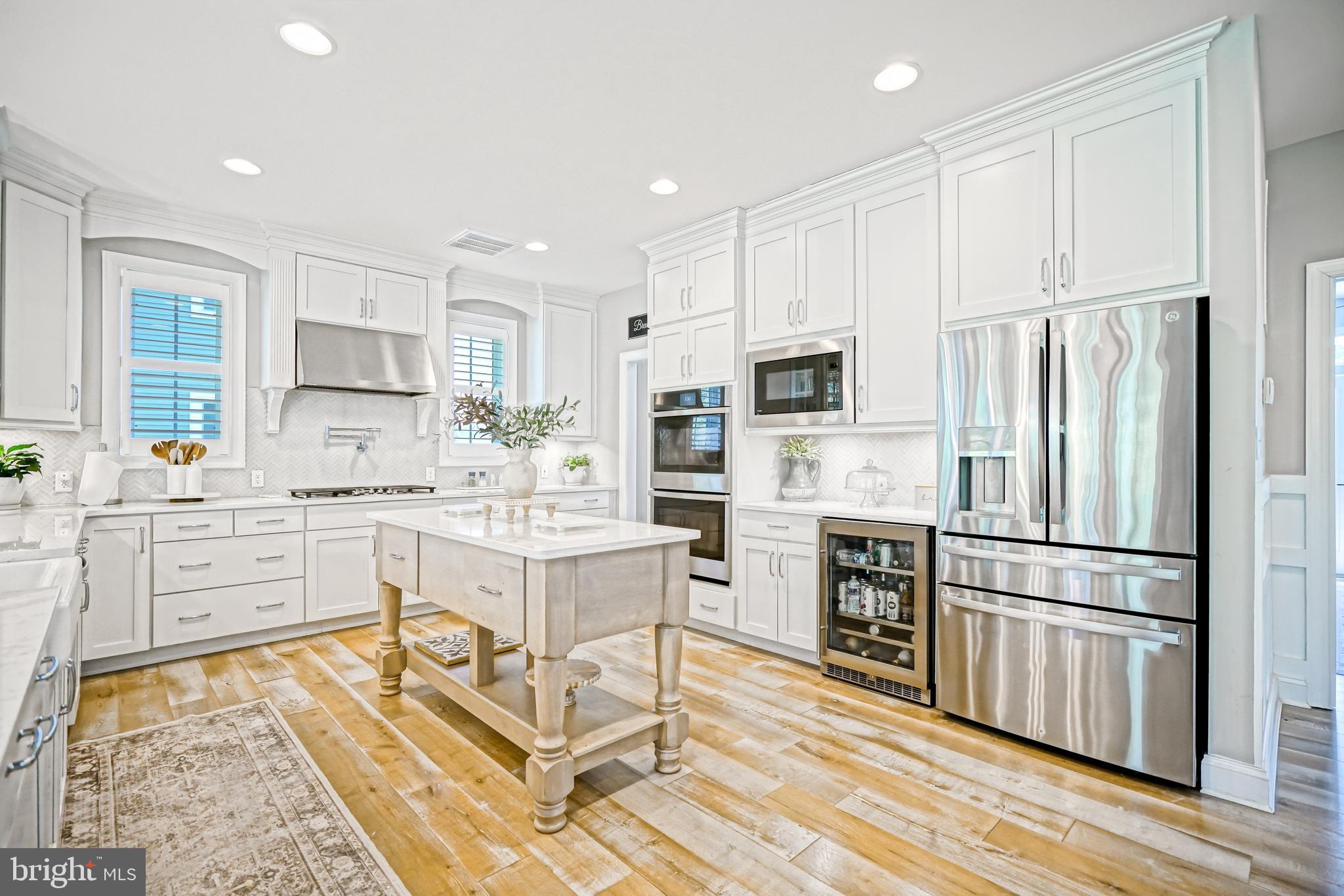 TIDEWATER LANDING - Residential