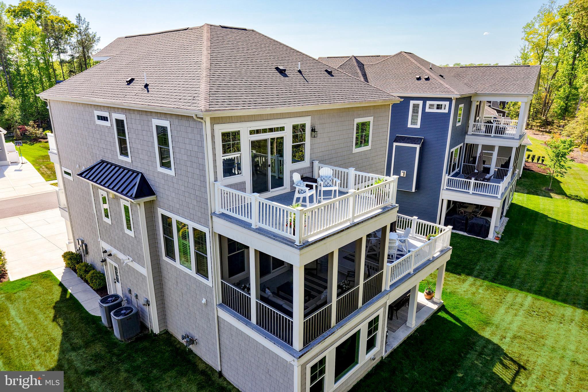 TIDEWATER LANDING - Residential