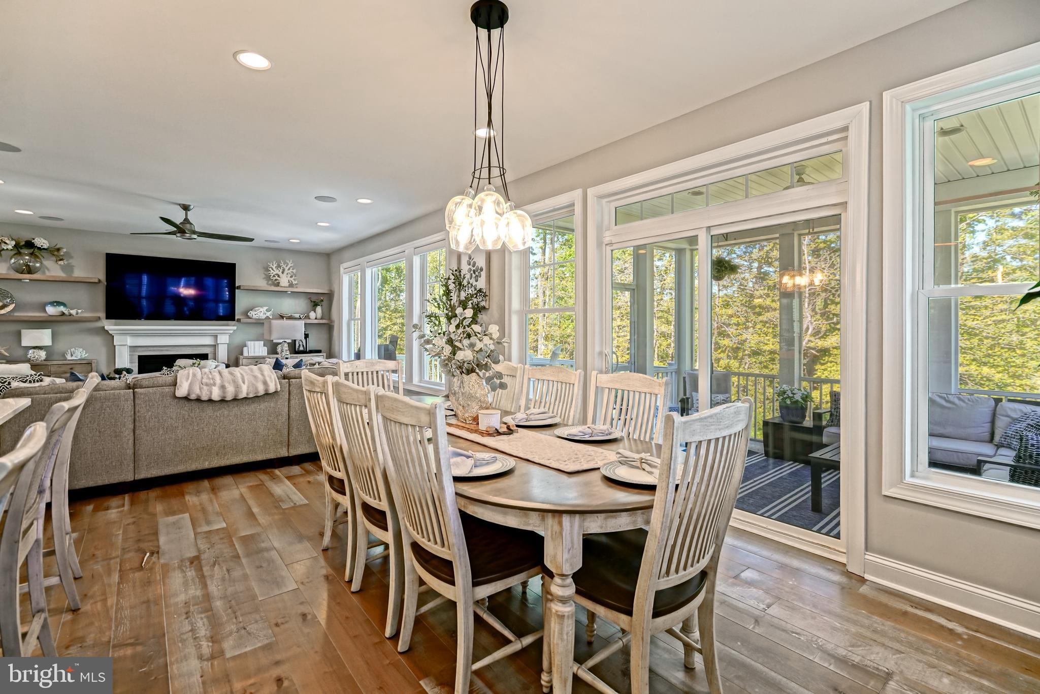 TIDEWATER LANDING - Residential