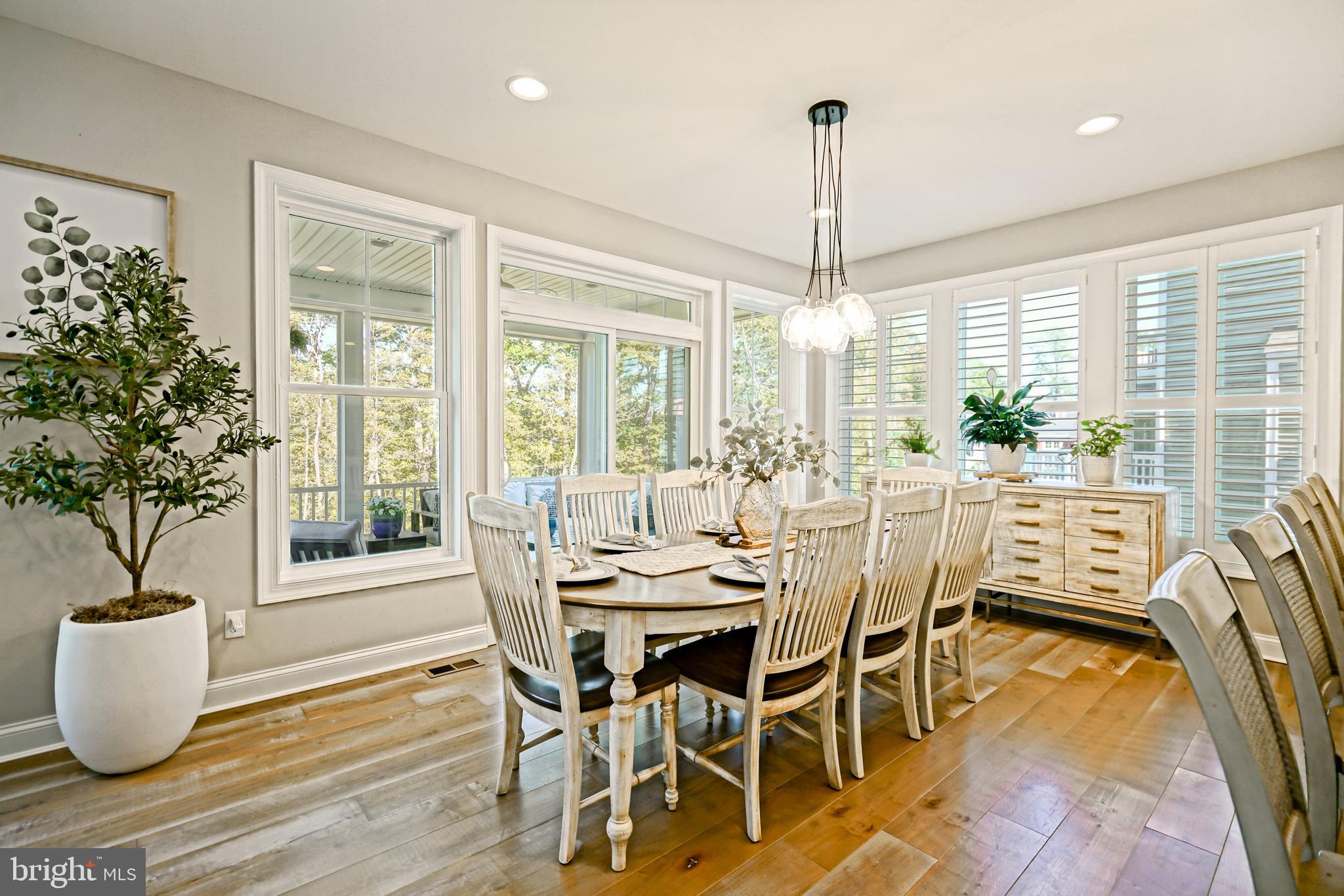 TIDEWATER LANDING - Residential