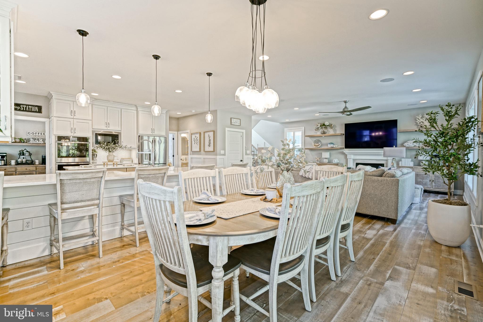 TIDEWATER LANDING - Residential