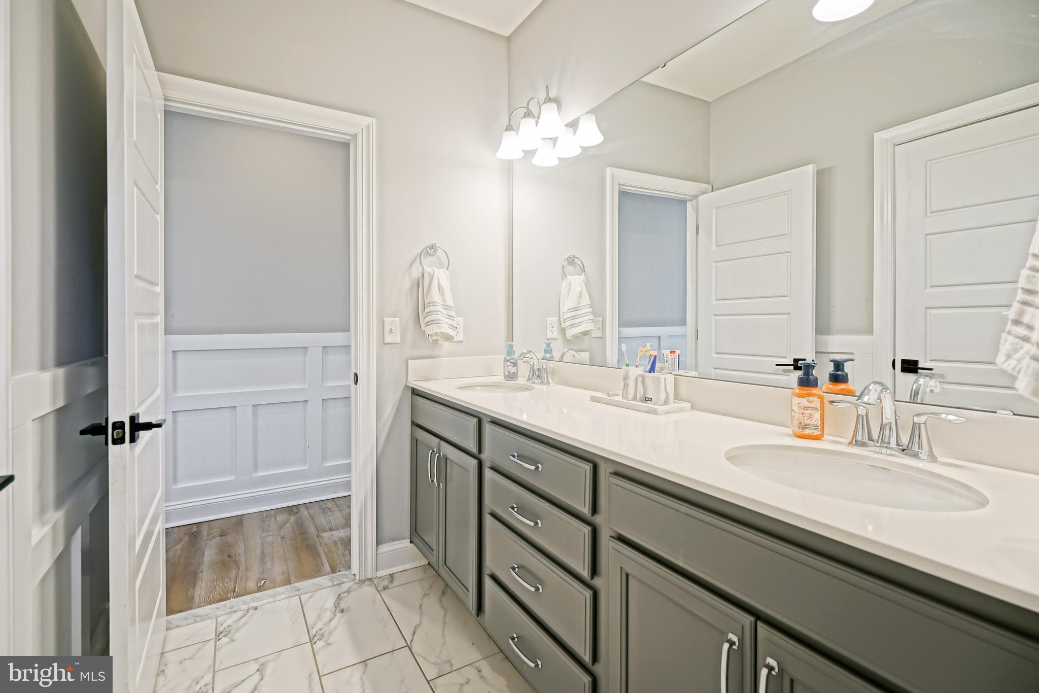 TIDEWATER LANDING - Residential