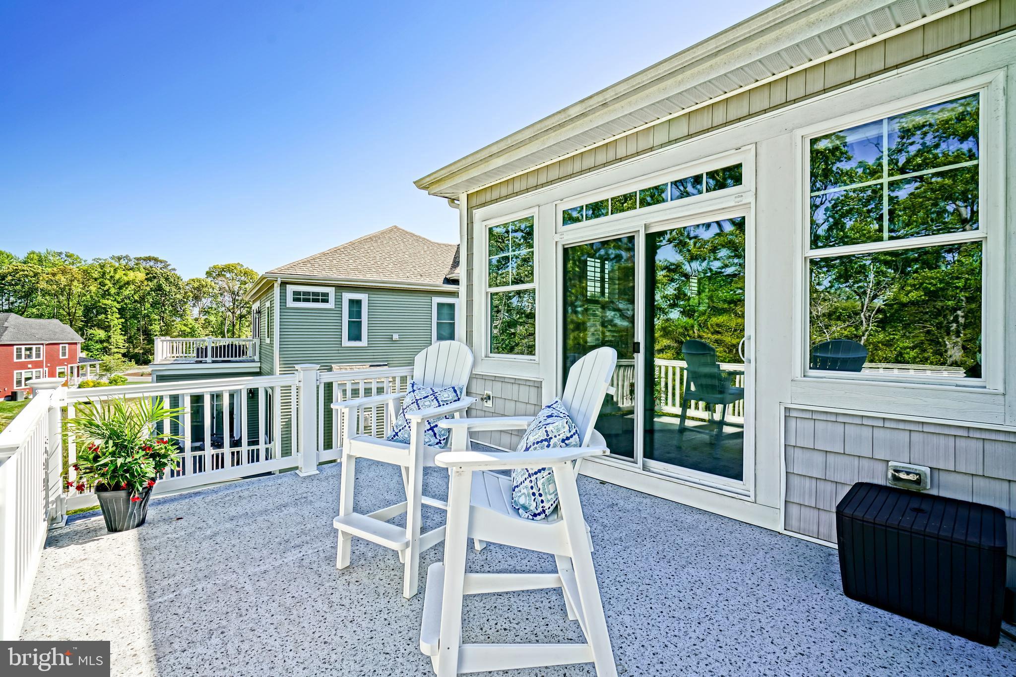 TIDEWATER LANDING - Residential