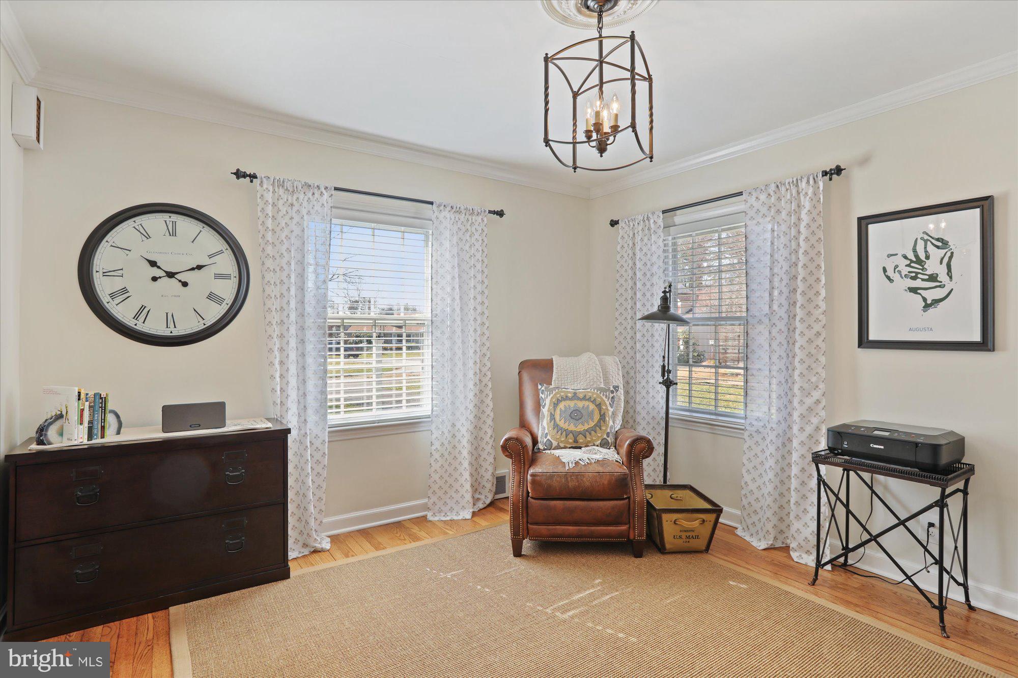 MAKEFIELD MANOR - Residential